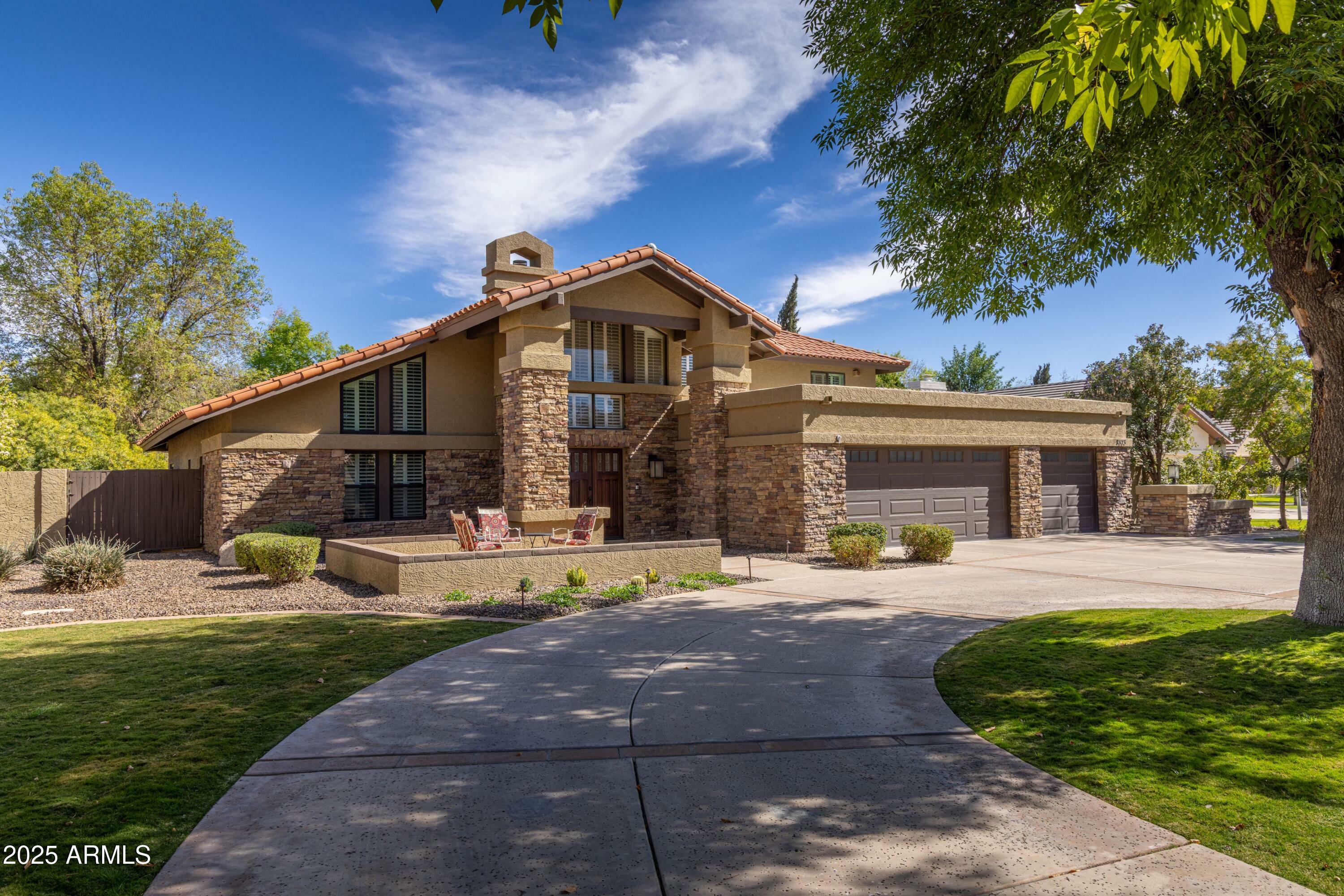 Property Photo: 8373 S Forest Avenue AZ 85284