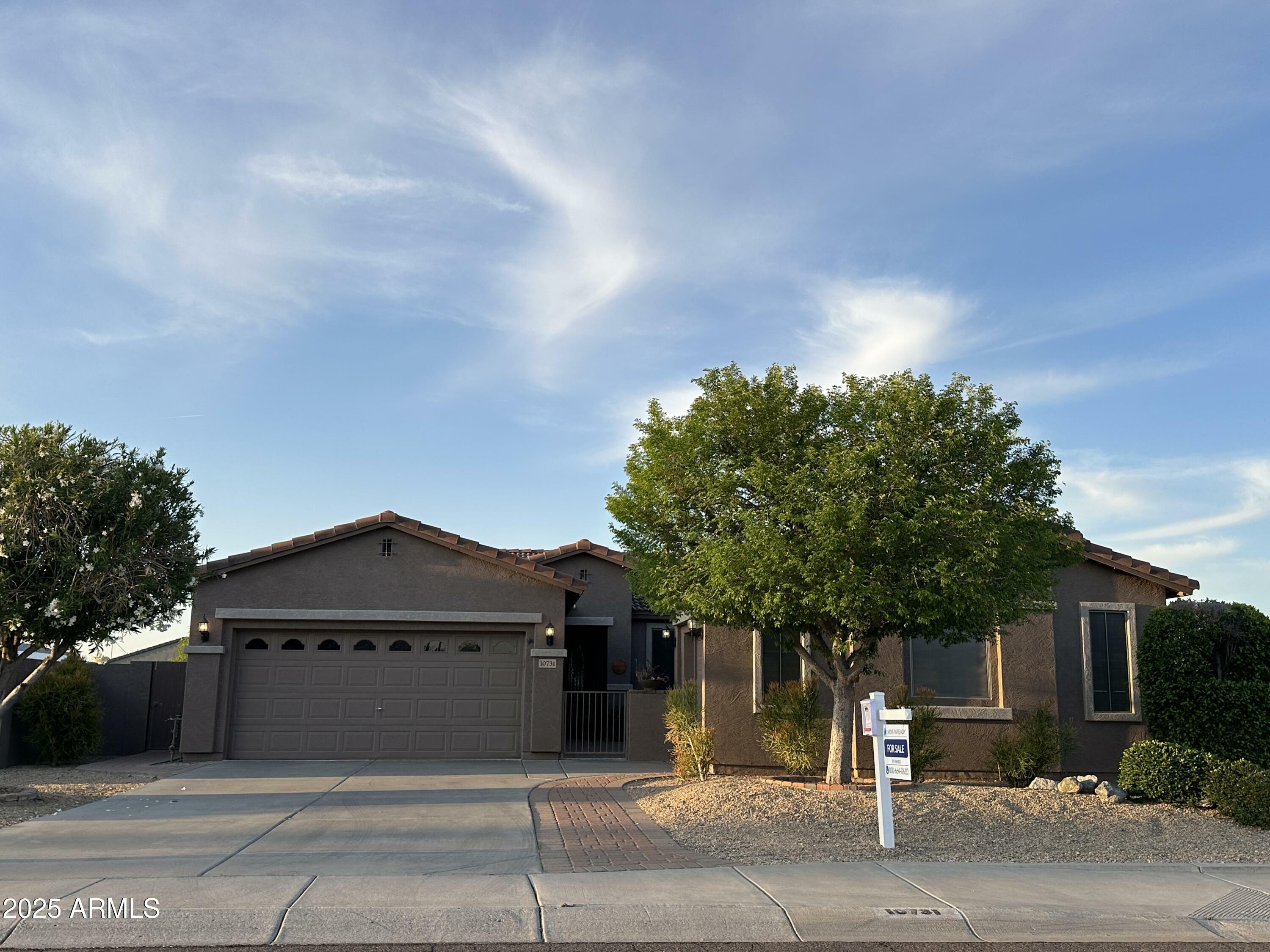 10731 W Wikieup Lane  Peoria AZ 85373 photo