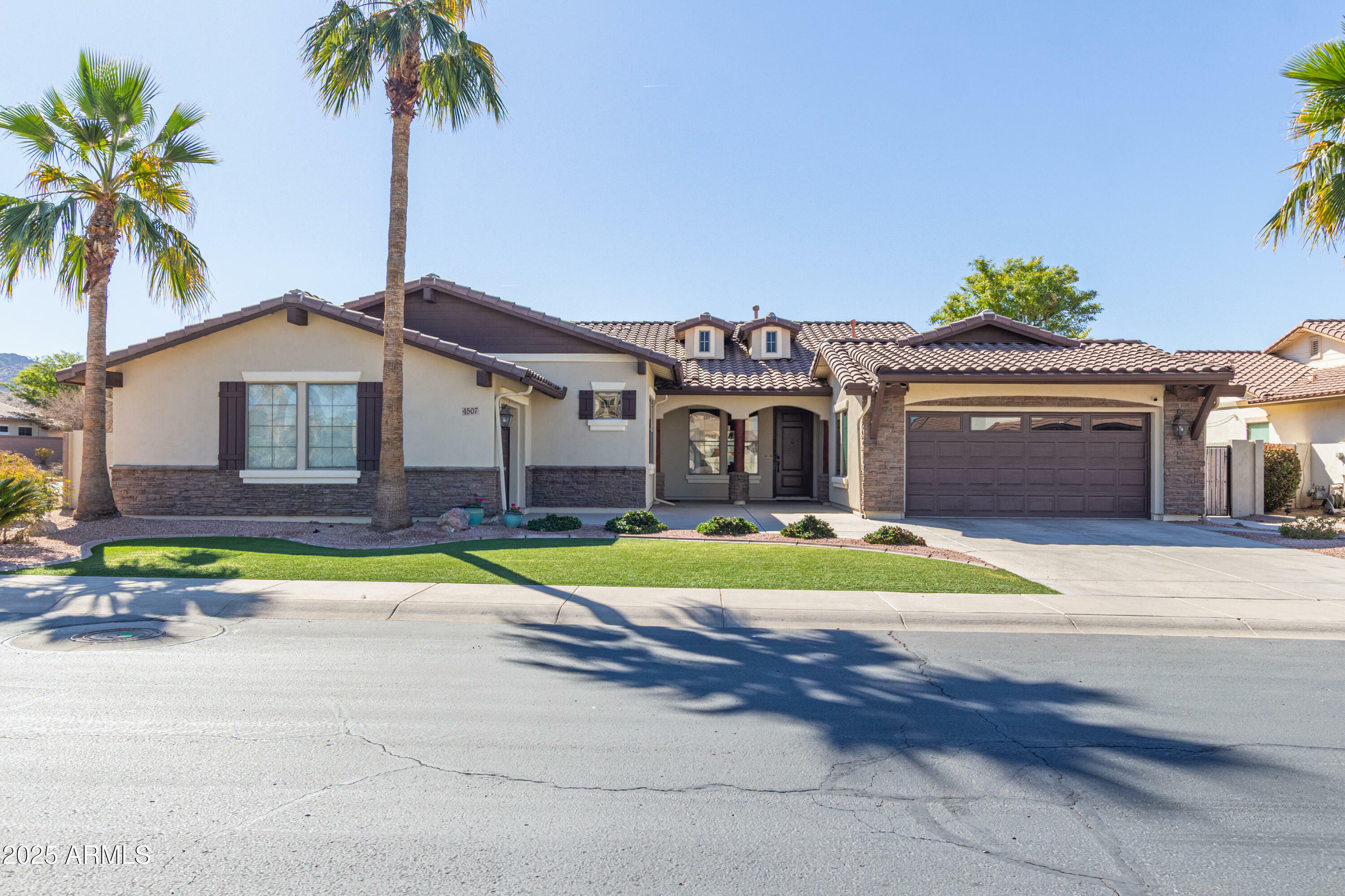 Property Photo:  4507 W Summerside Road  AZ 85339 