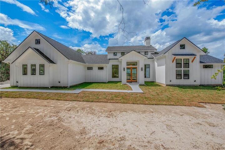 Lot 12 Hillcrest  Franklin TX 77856 photo