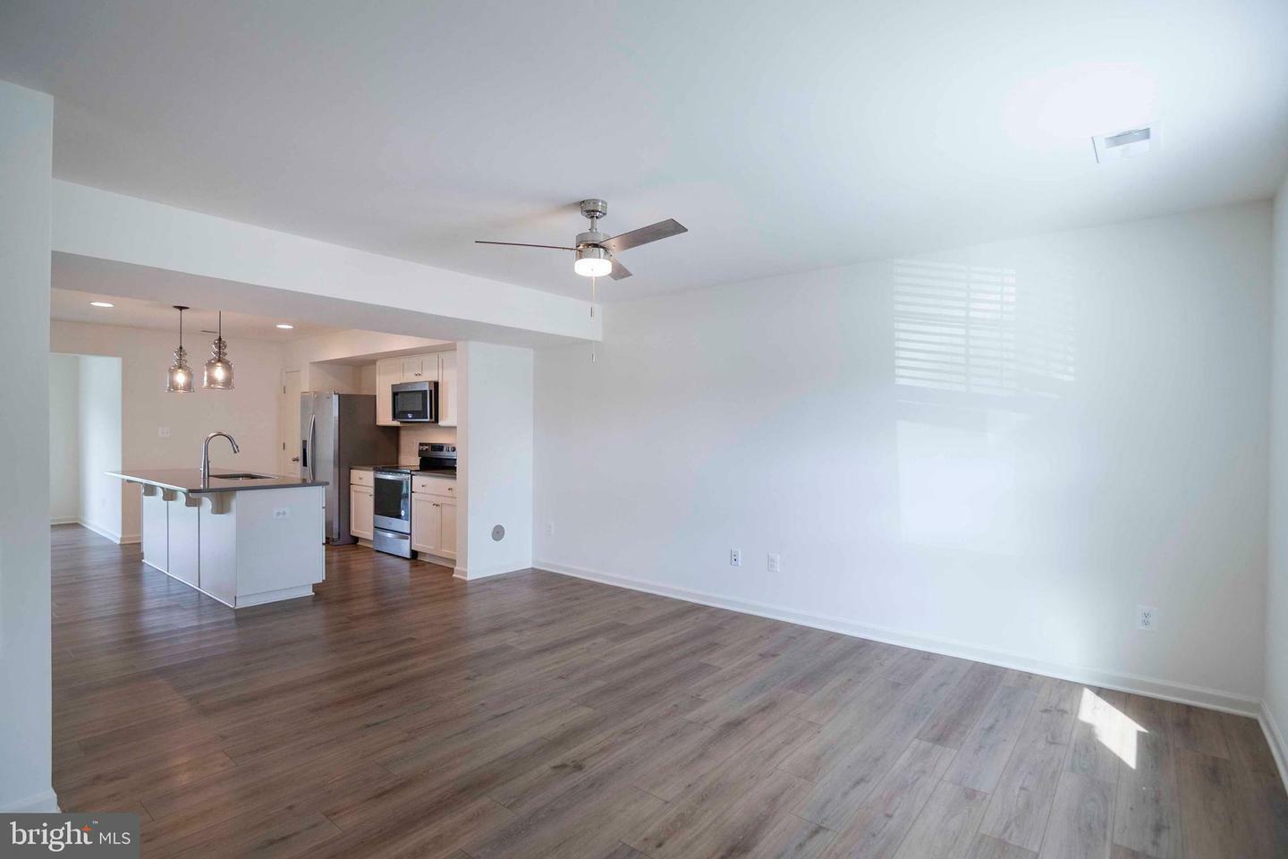 Property Photo: 15 Pitch Pine Ct WV 25413