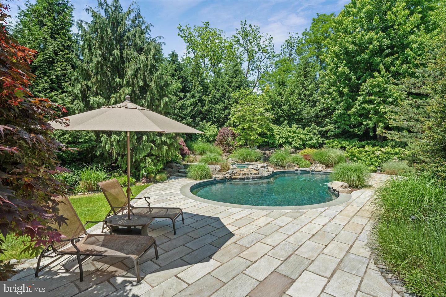 Property Photo: 909 N Penn Oak Road PA 19002