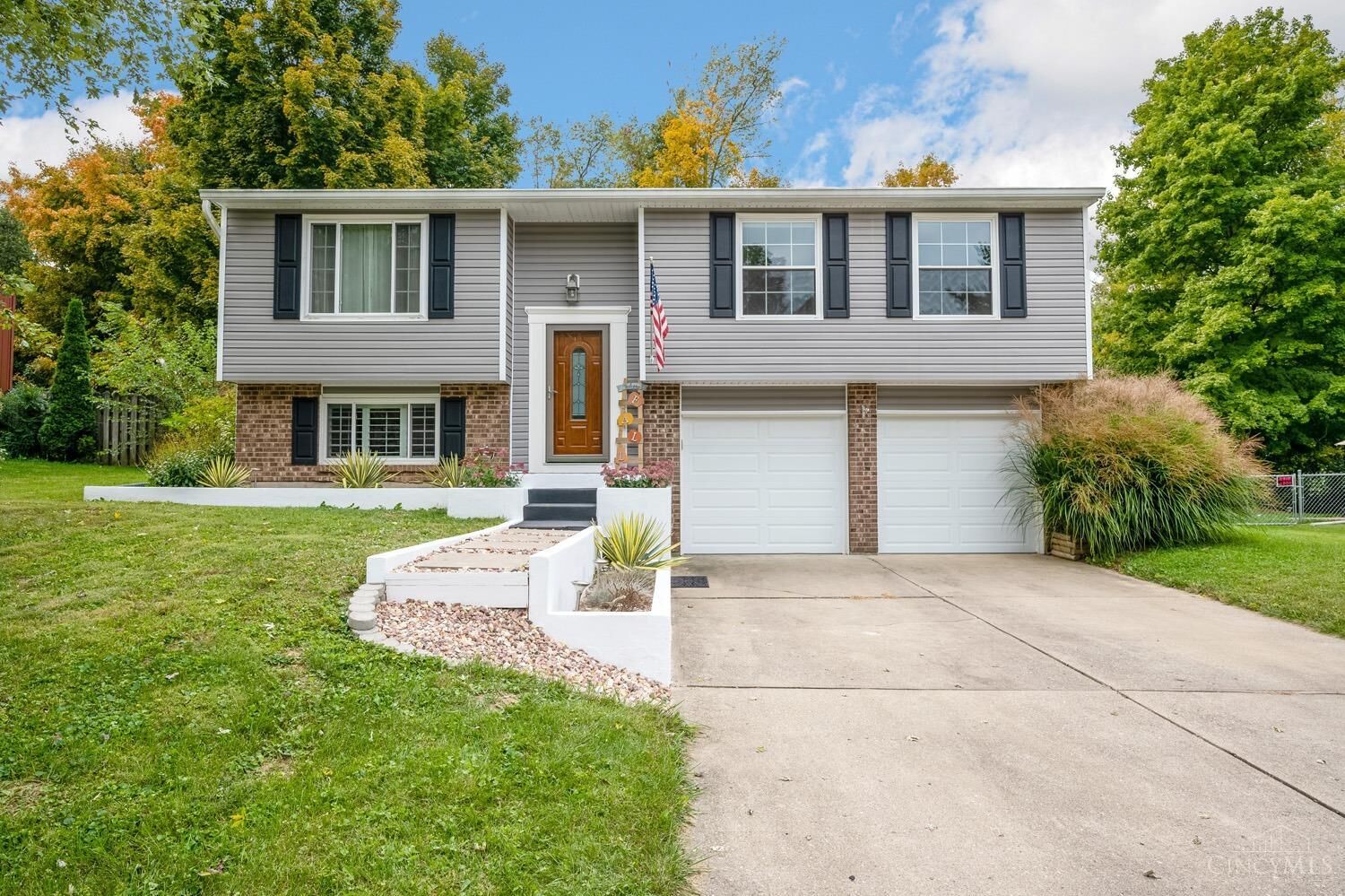 Property Photo:  1135 Nature Run Road  OH 45103 