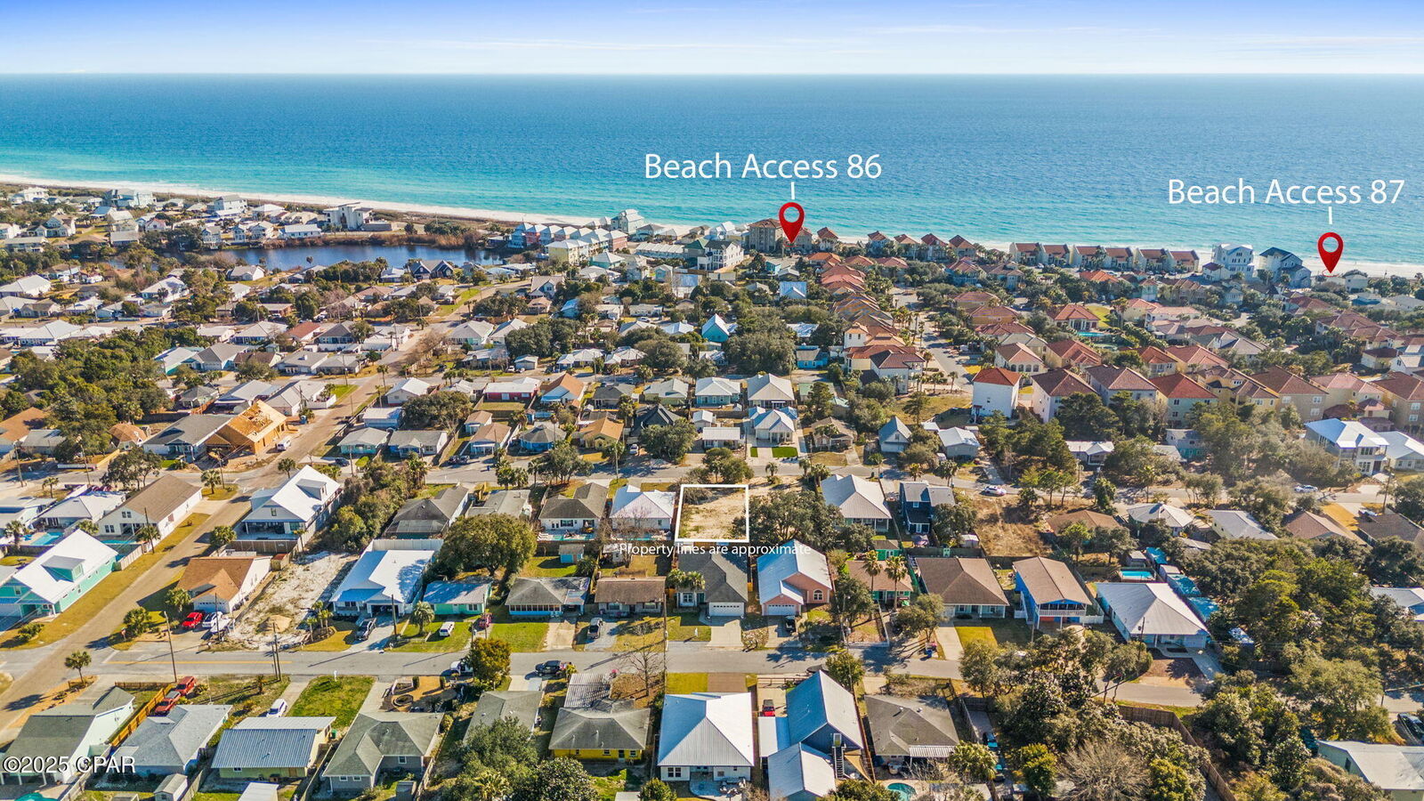 Property Photo:  21522 Dolphin Avenue  FL 32413 