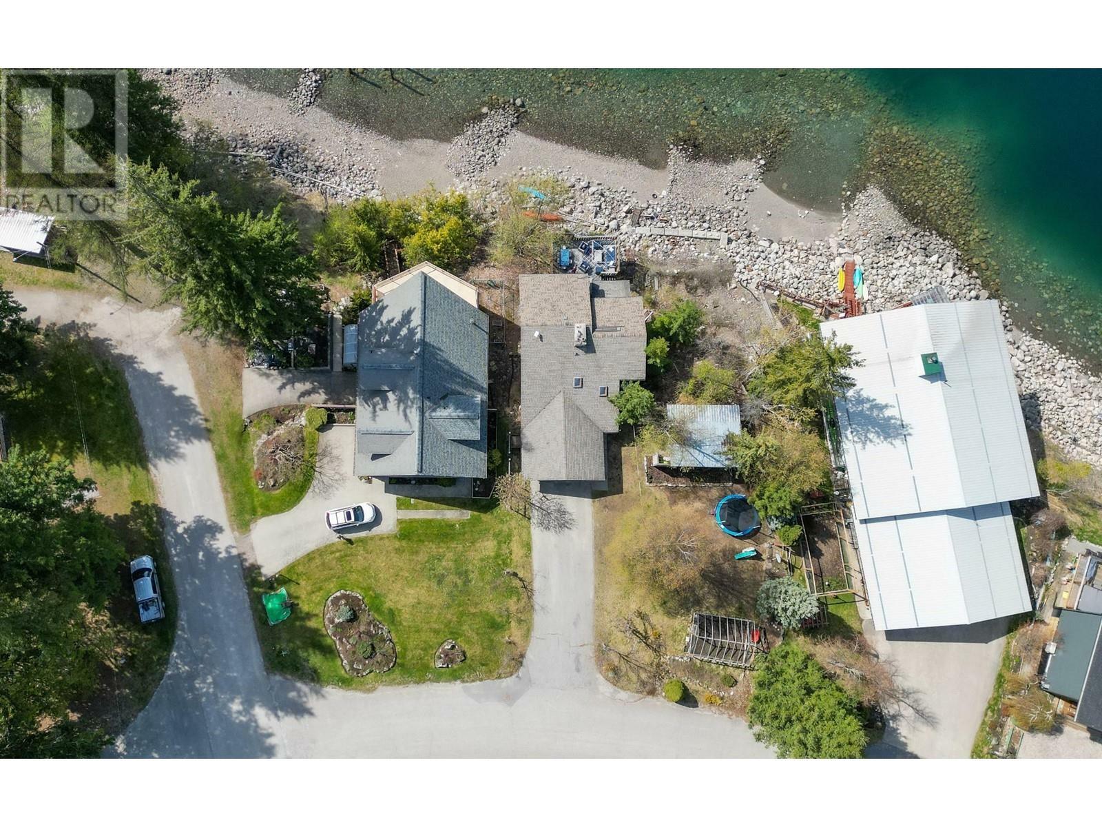 Property Photo: 803 Silver Cove Drive BC V0G 1S0