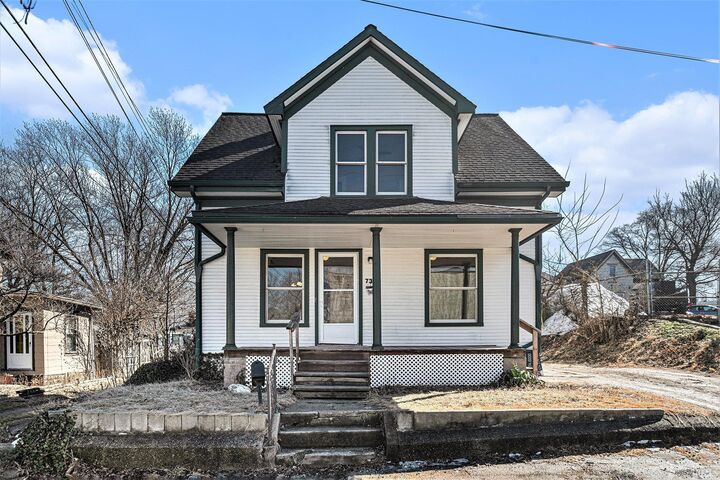 730 E Bronson Street  South Bend IN 46601-3208 photo