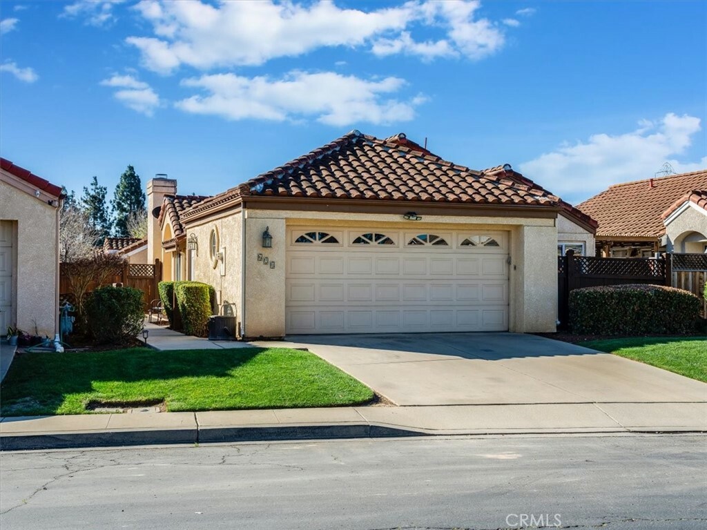 Property Photo:  624 Mayten Street  CA 93458 