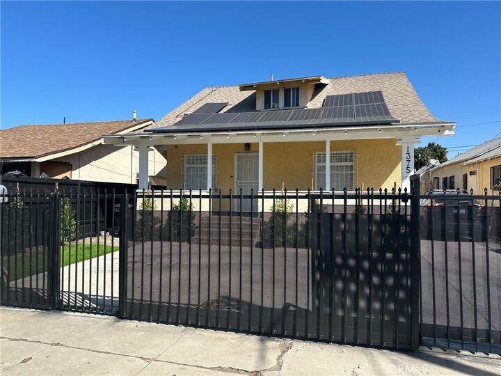 Property Photo: 1375 E 46th Street CA 90011