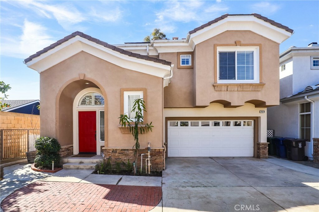 Property Photo:  7814 Orchid Drive  CA 92648 