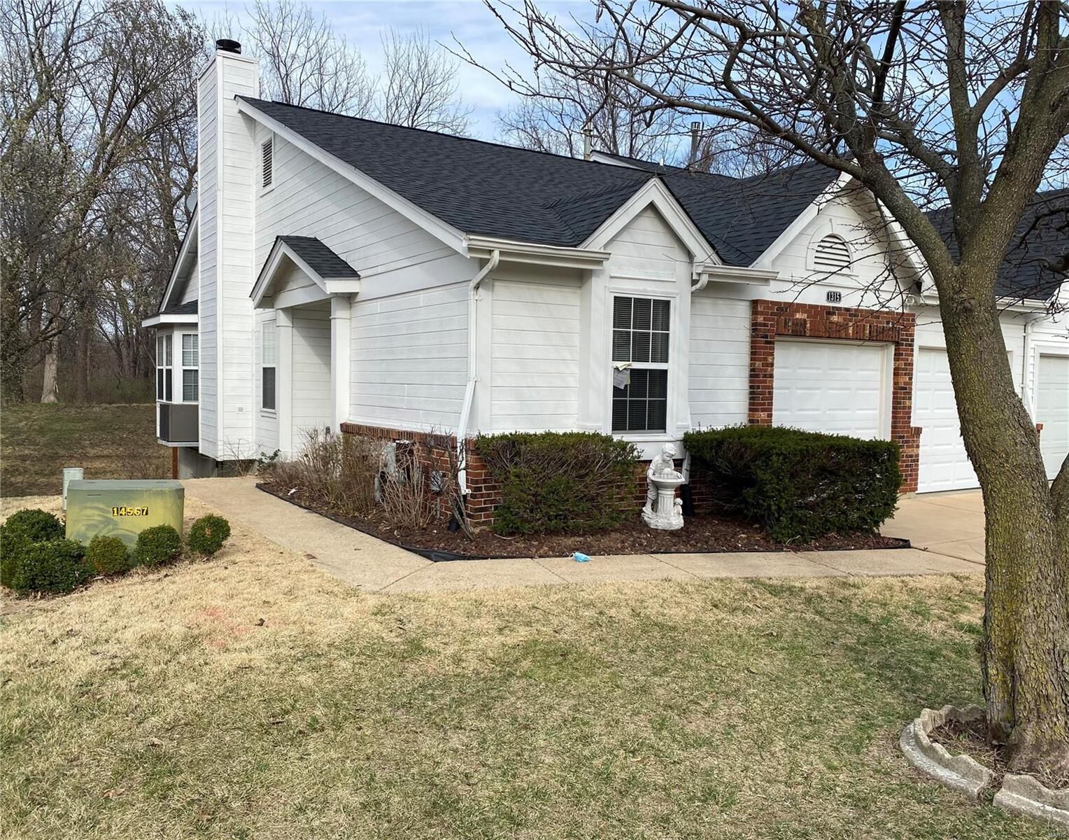 Property Photo: 1315 Eagles Way Court MO 63042