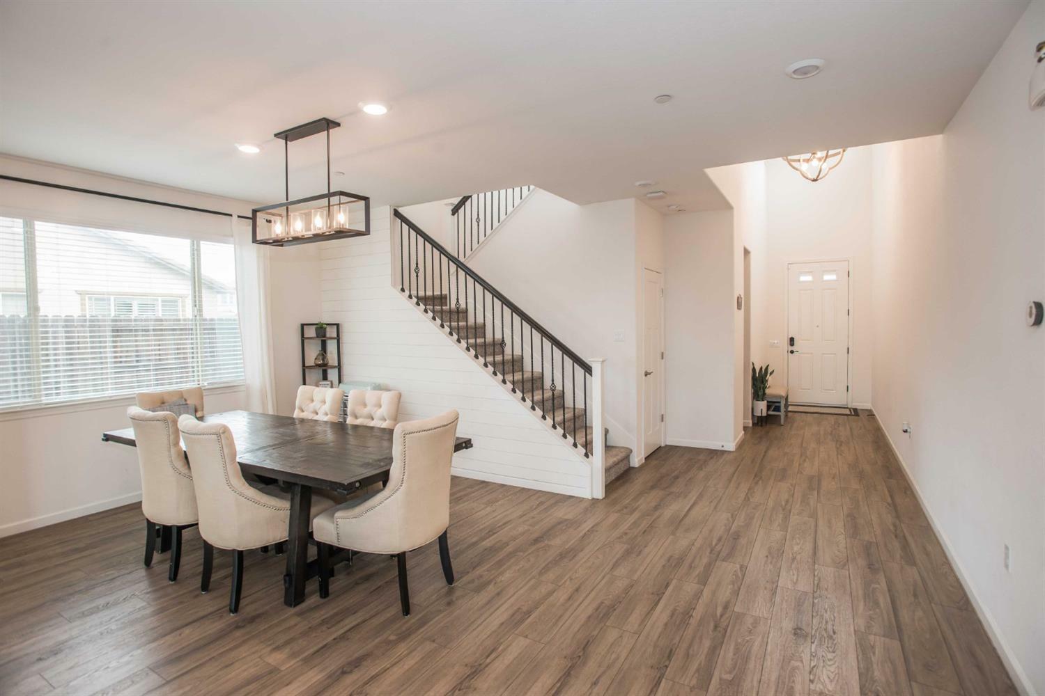 Property Photo: 9185 Buckeye Way CA 95829