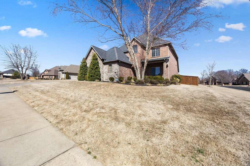 Property Photo:  471 Trailwood Court  AR 72719 