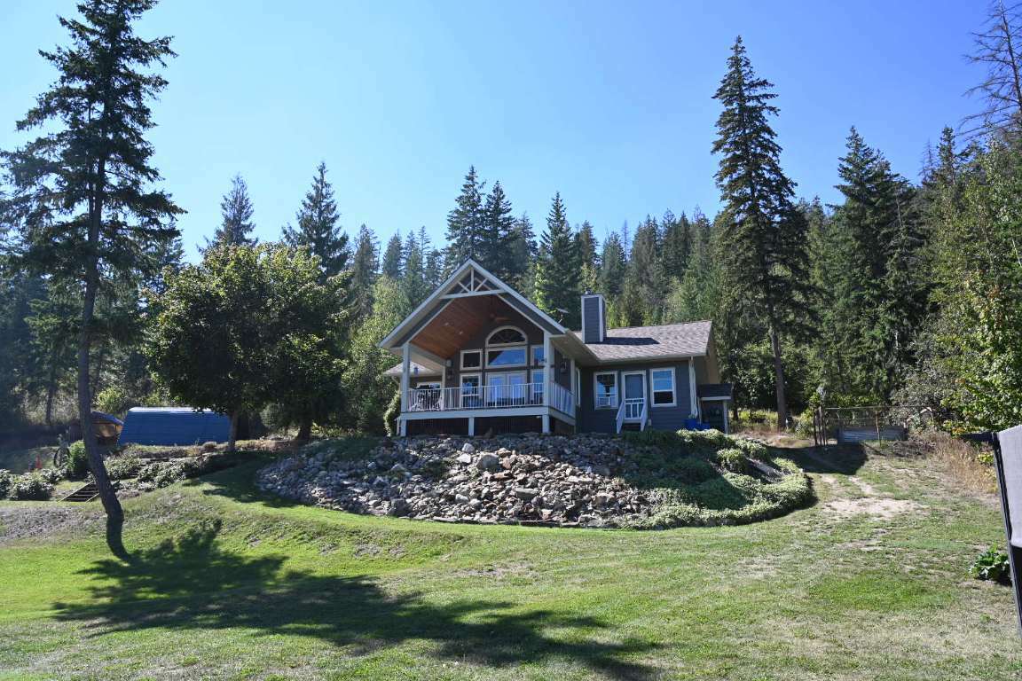 Property Photo:  414 Gunter-Ellison Road  BC V4Y 4G2 