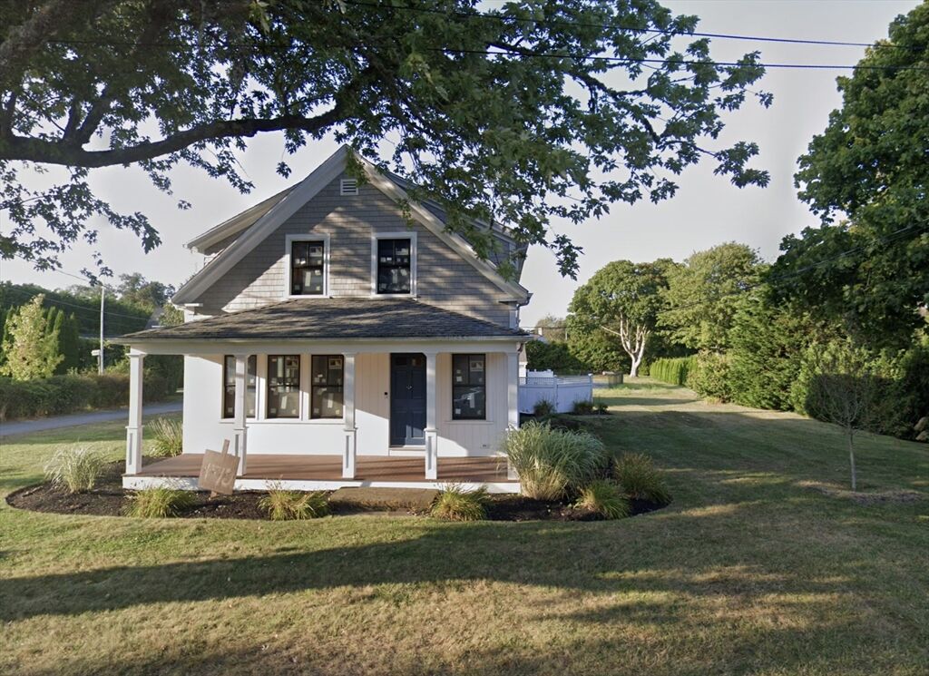 Property Photo:  172 Barcliff Ave  MA 02633 