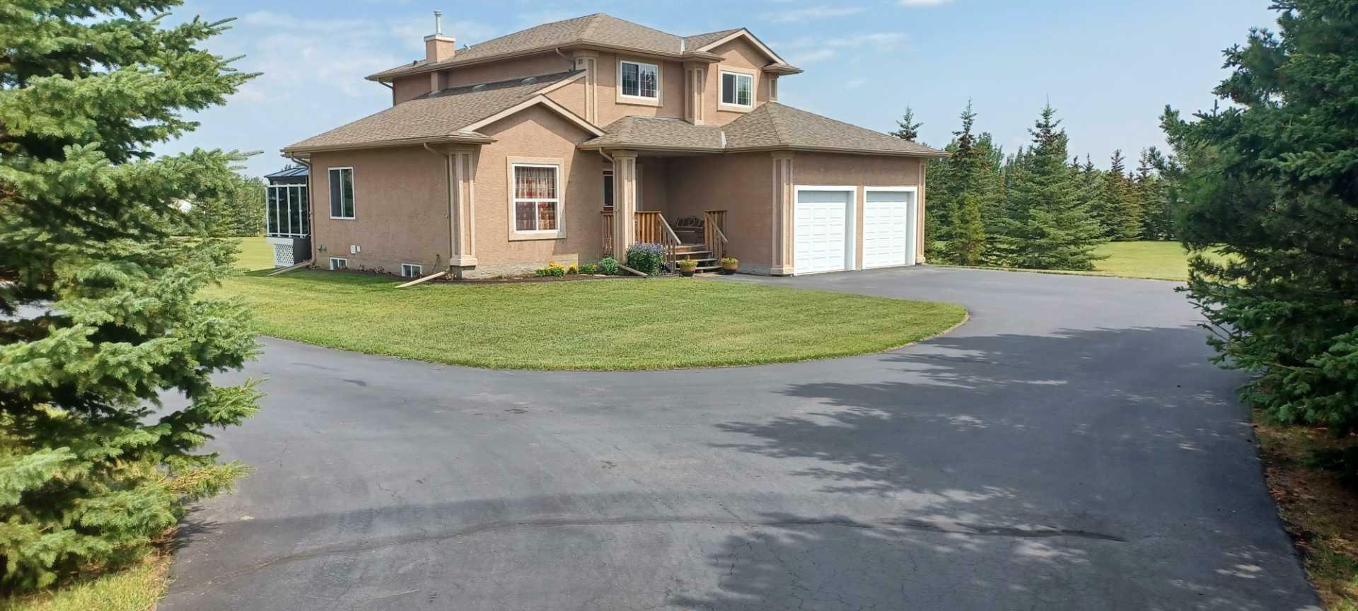 Property Photo: 400 Shore Drive AB T2M 4L5
