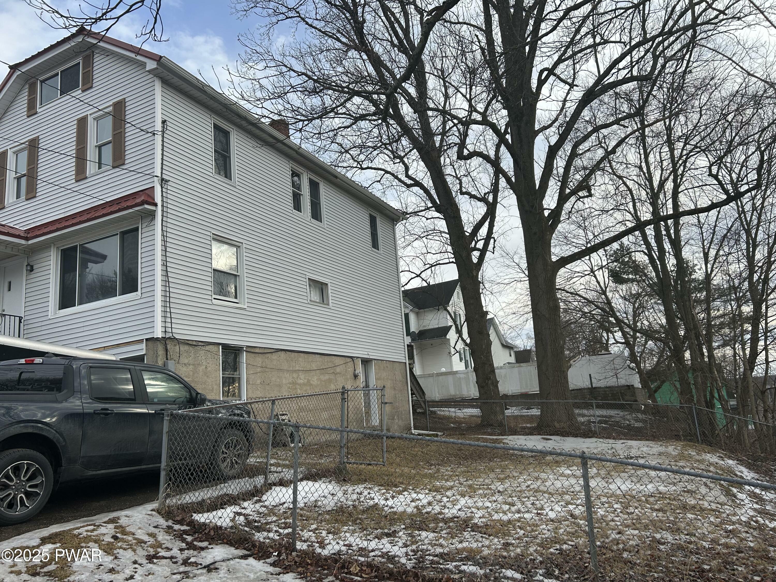 Property Photo:  33 Maple Avenue  PA 18407 