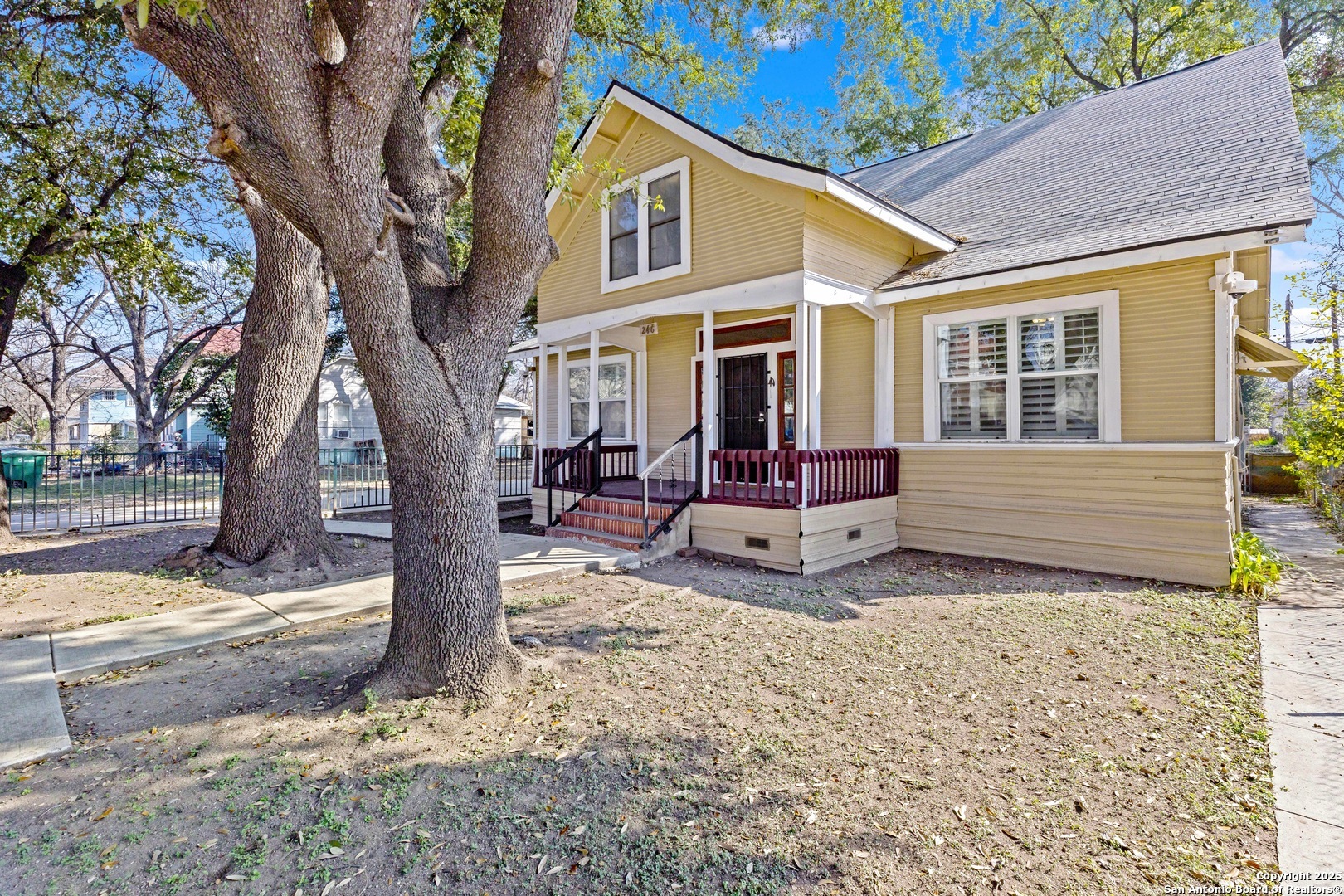 Property Photo:  246 Felisa St  TX 78210 