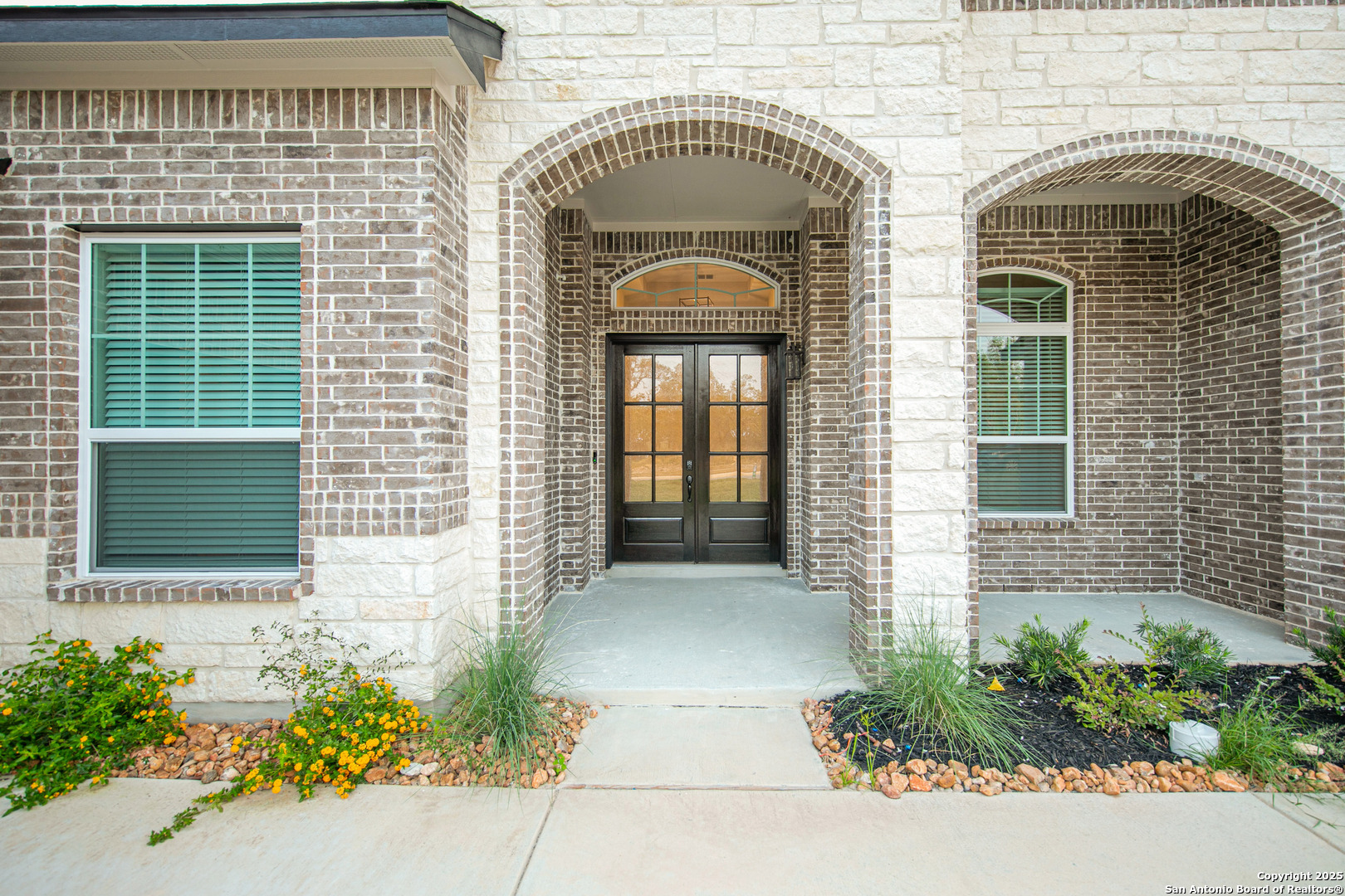 Property Photo: 146 Matthew Path TX 78009