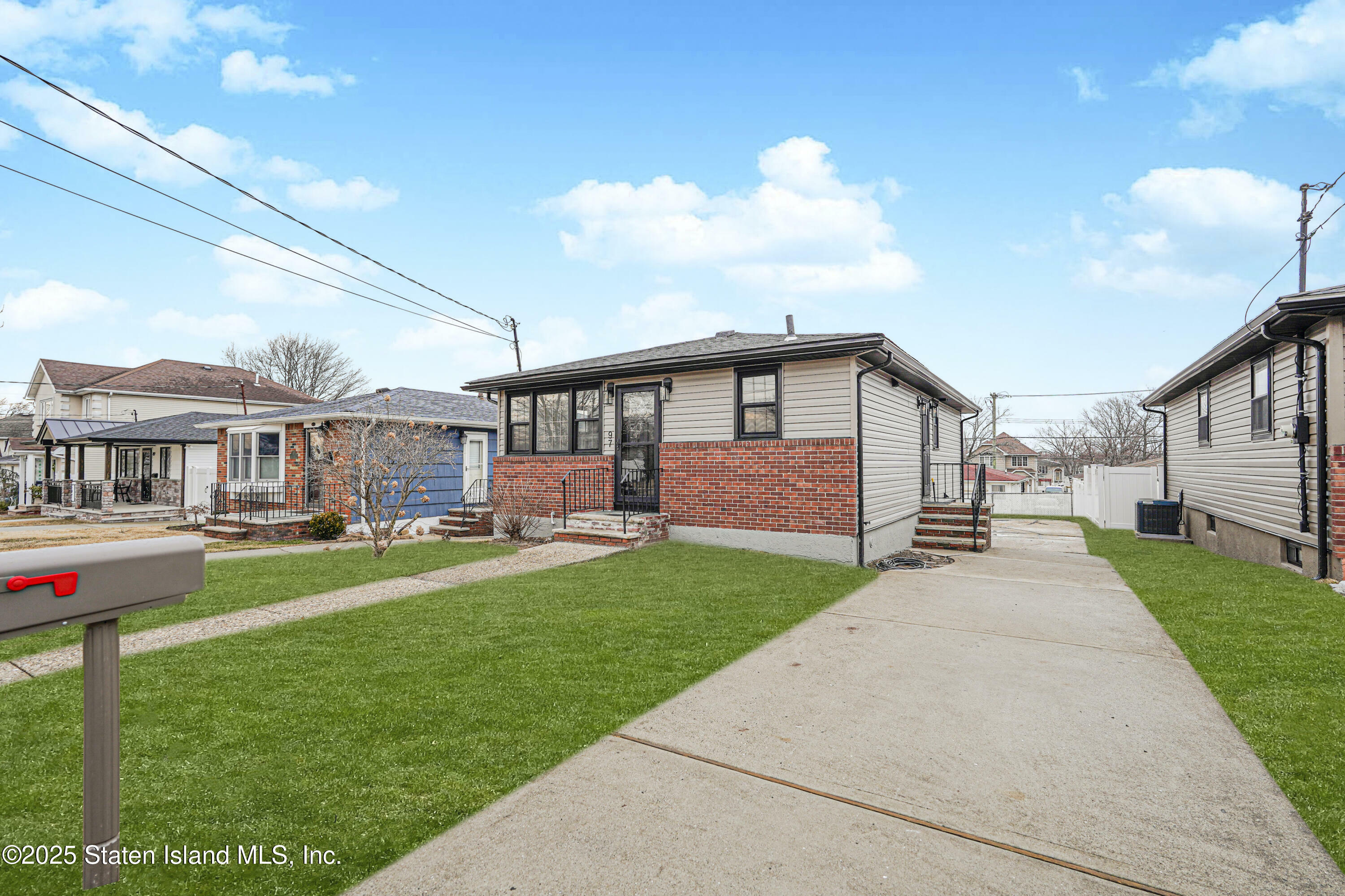 Property Photo:  97 Preston Avenue  NY 10312 