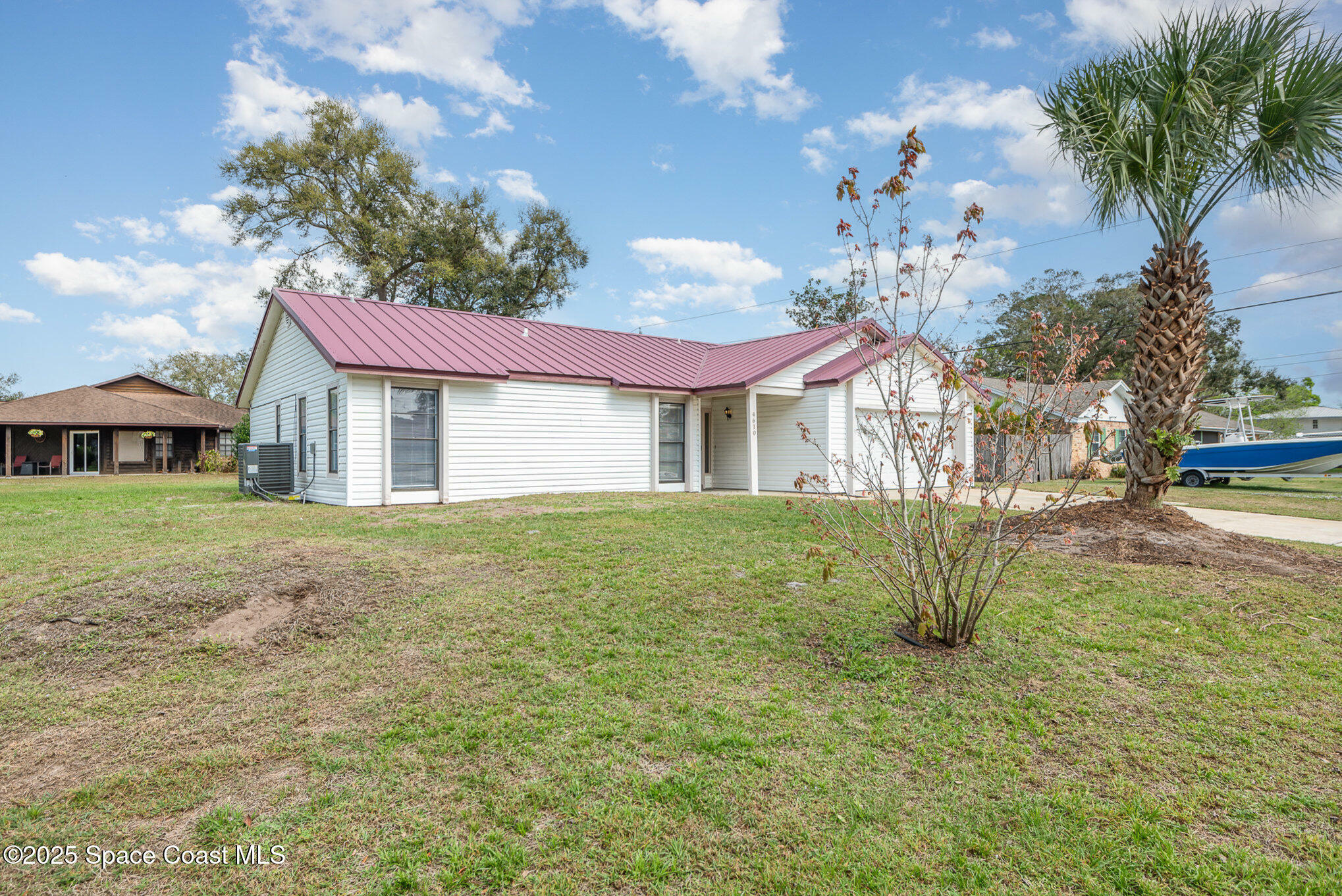 Property Photo: 4610 Longbow Drive FL 32796