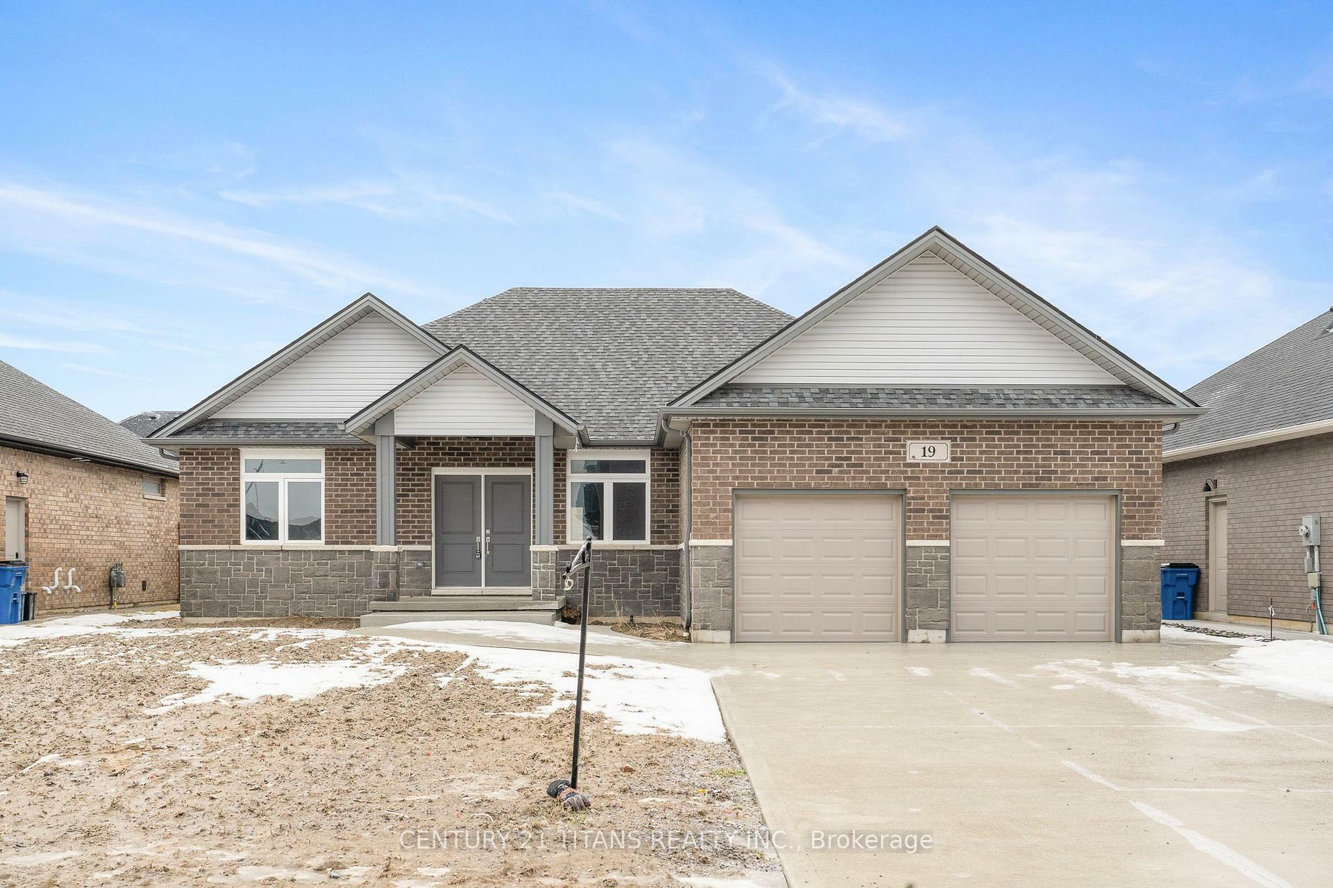 19 Tracy Dr  Chatham-Kent ON N7M 6G2 photo
