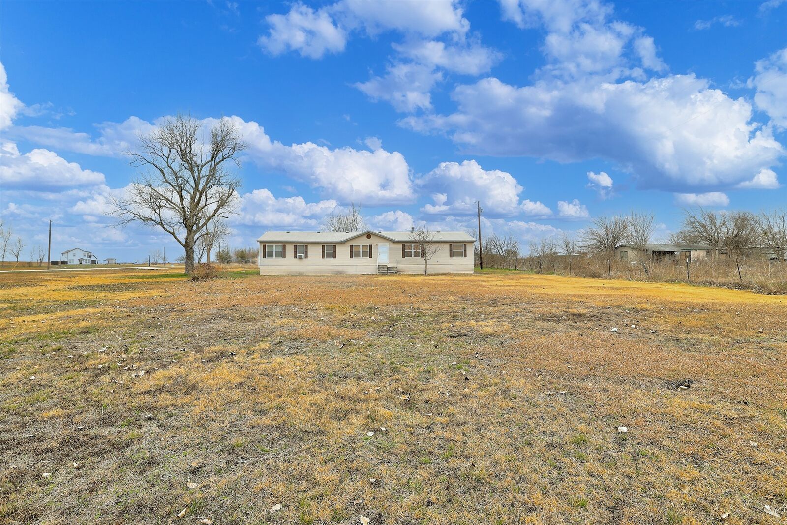 Property Photo: 50 Regina Drive TX 76574