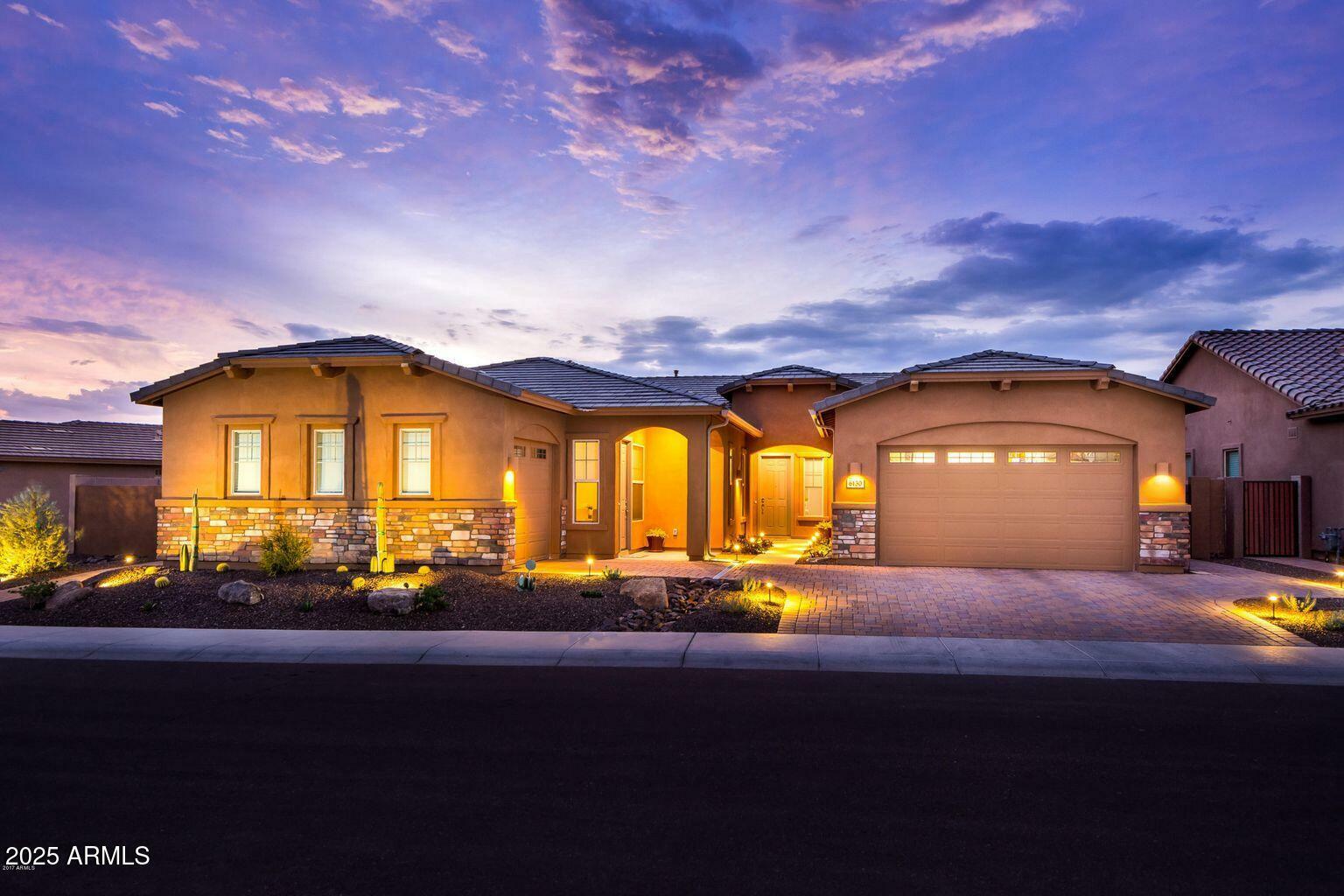 Property Photo: 6130 E Bramble Berry Lane AZ 85331