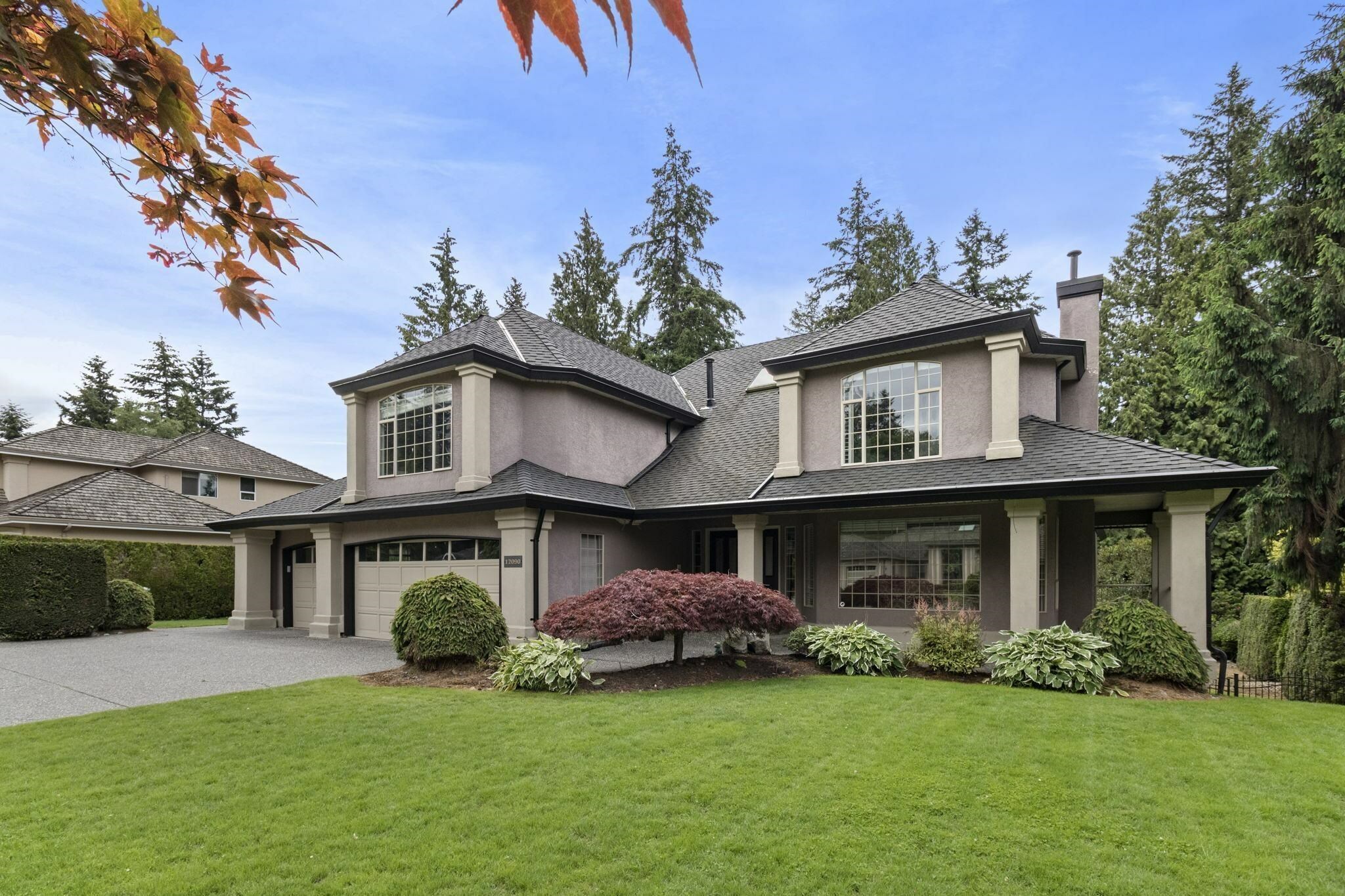 Photo de la propriété: 12090 57 Avenue BC V3X 2S4