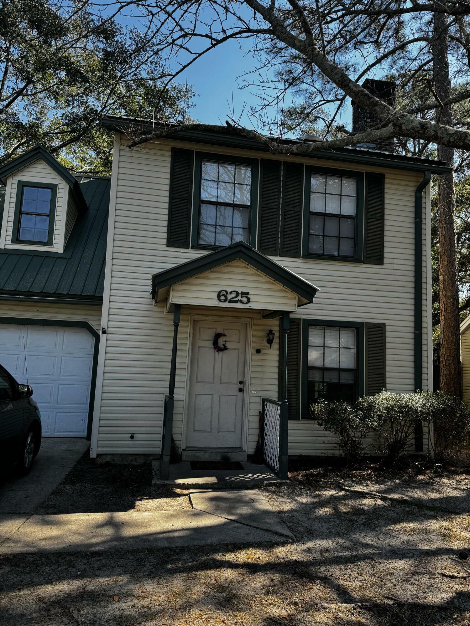 Property Photo:  625 Lloyd Street  FL 32547 