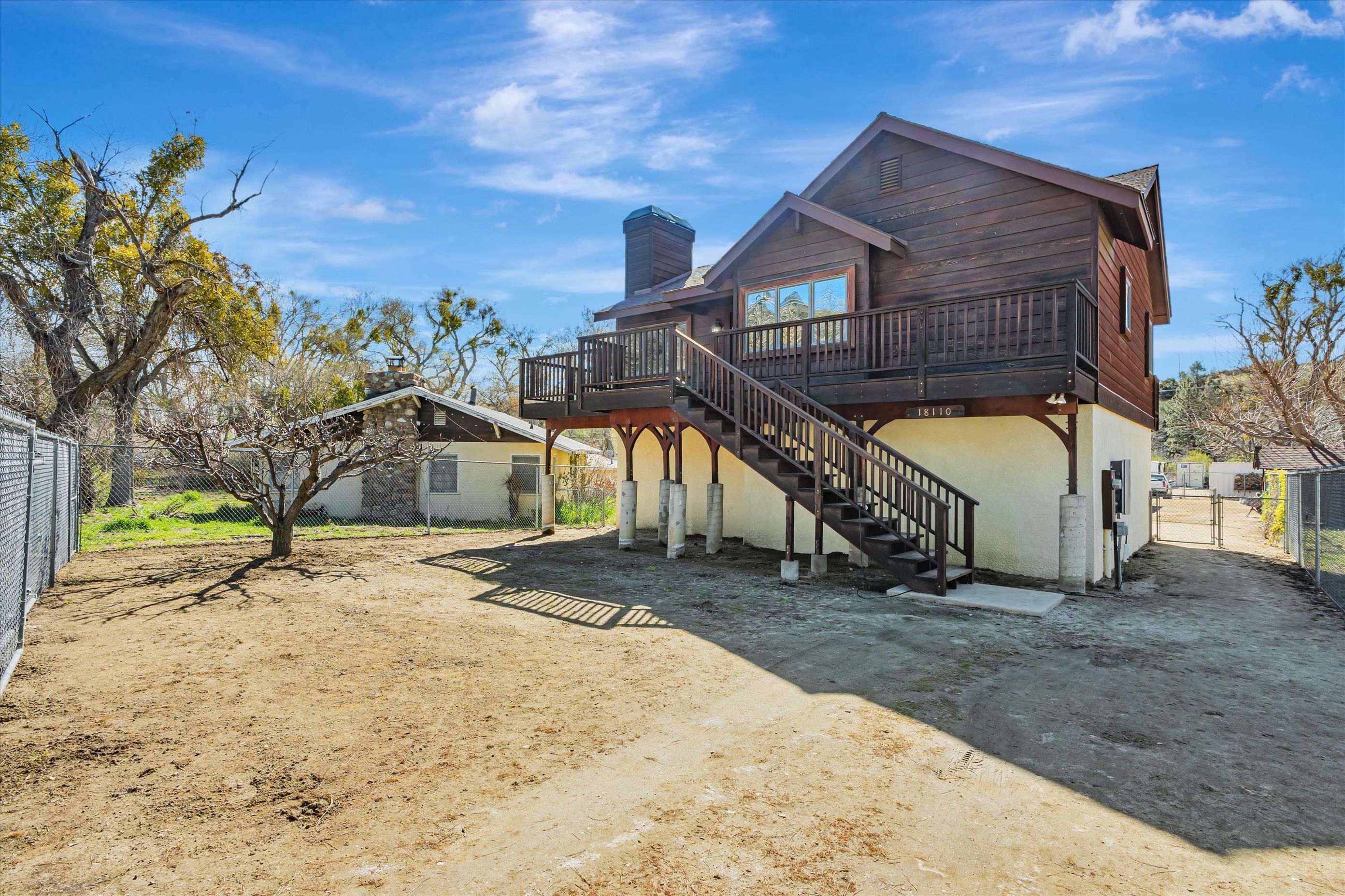 Property Photo:  18110 Newvale Drive  CA 93532 