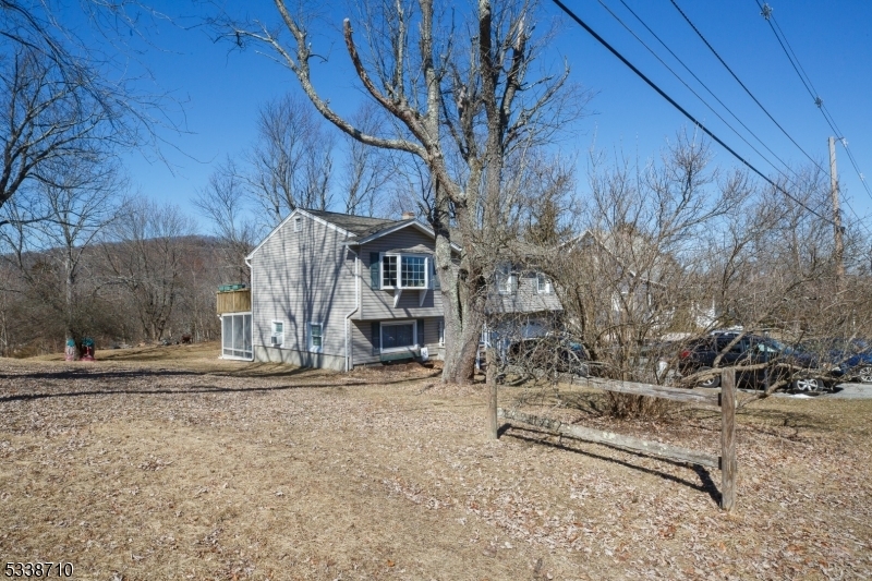 Property Photo: 31 Carnation St NJ 07418