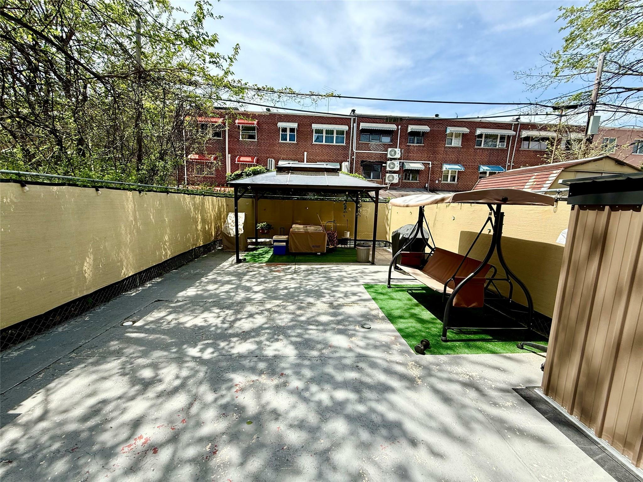 Property Photo: 437 Torry Avenue NY 10473
