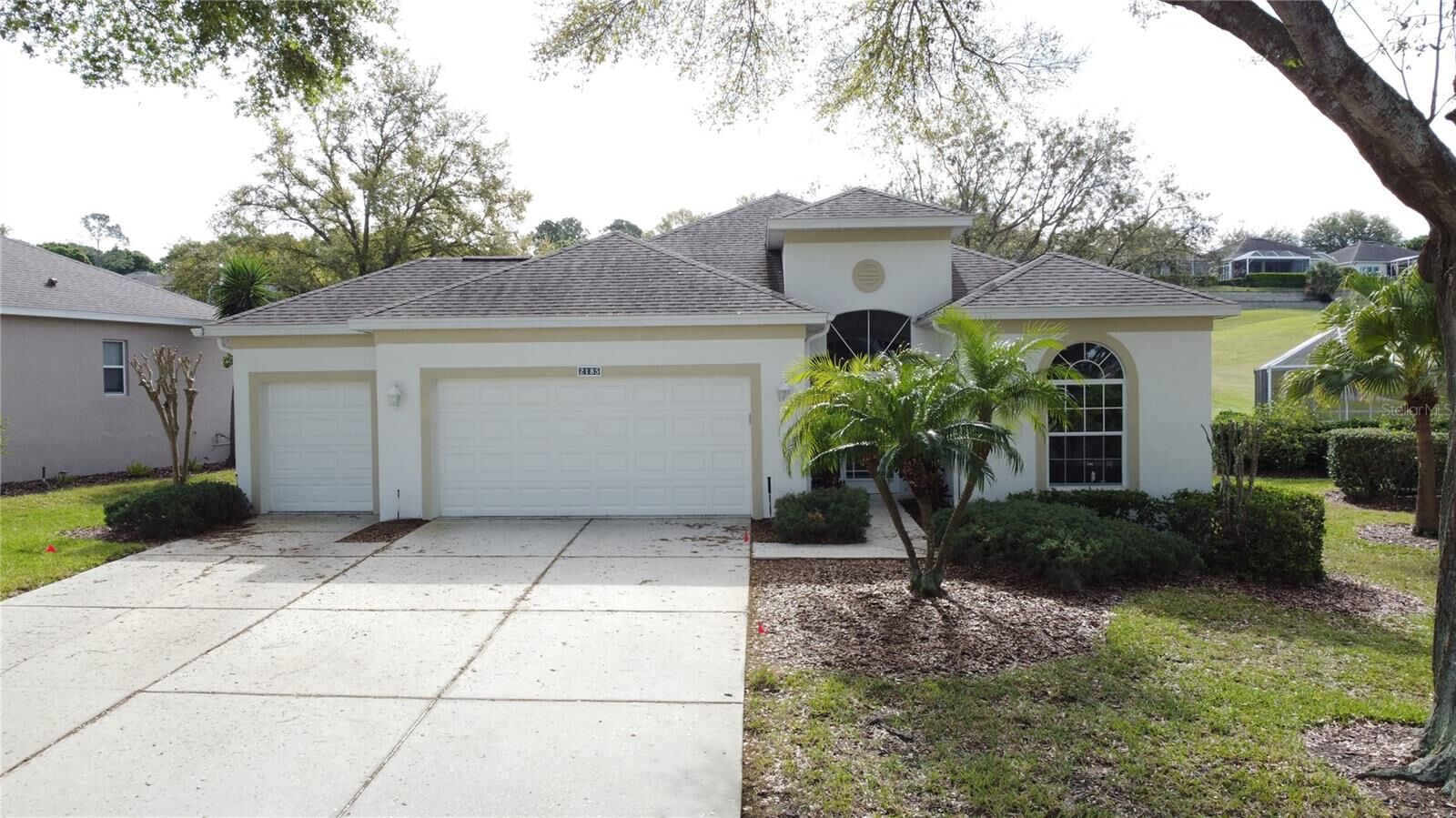 Property Photo:  2185 Caxton Avenue  FL 34711 