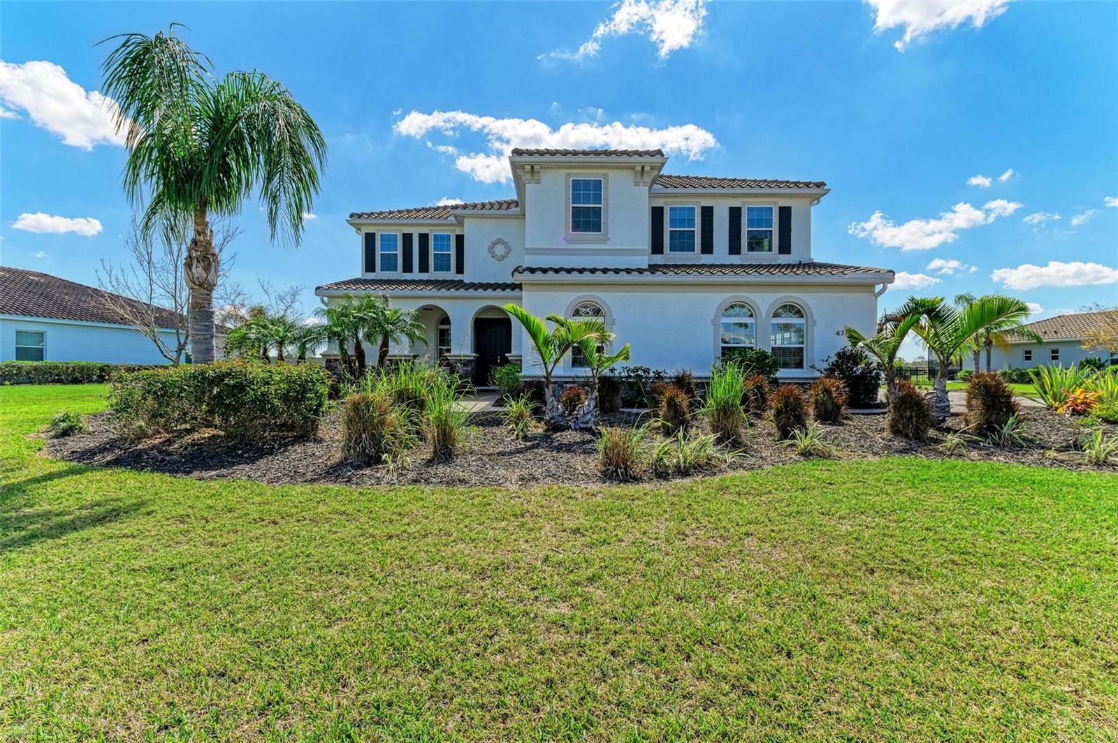 Property Photo: 4789 Vasca Drive FL 34240
