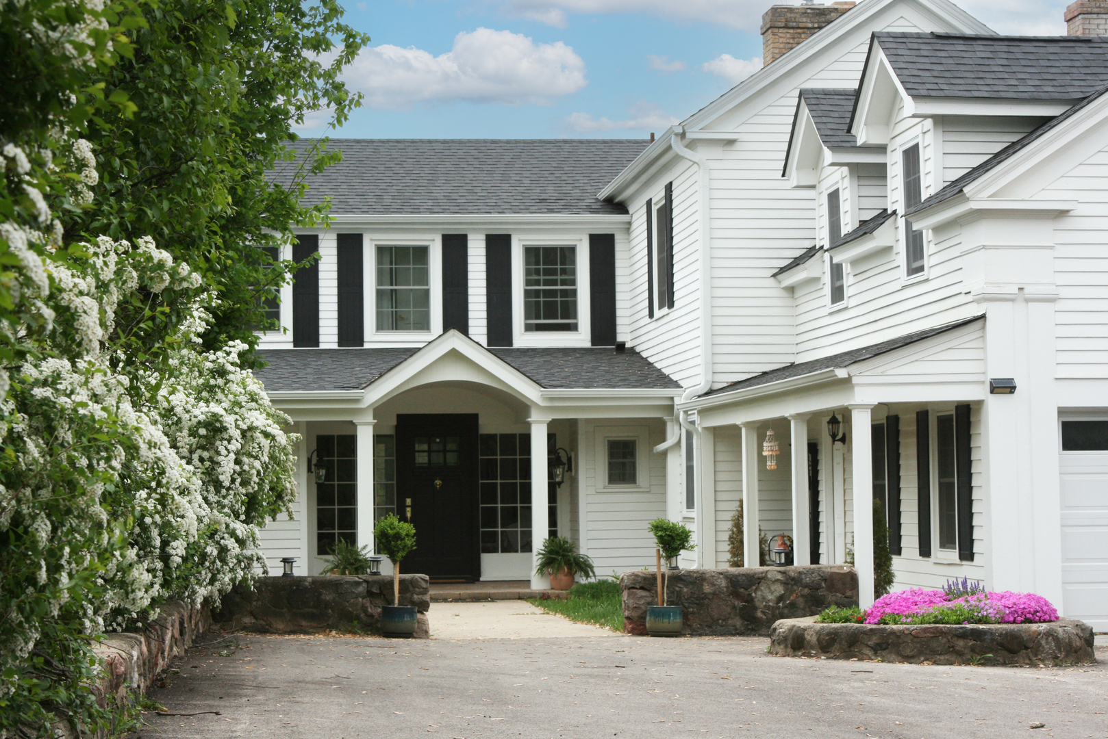 Property Photo: 708 S Rose Farm Road IL 60098