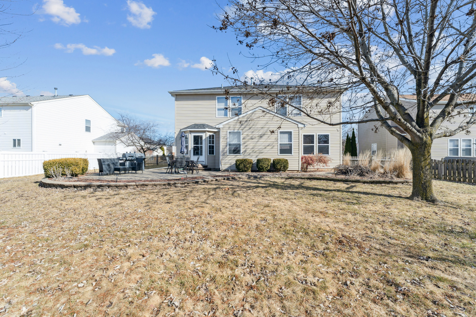 Property Photo:  1011 Butterfield Circle E  IL 60404 