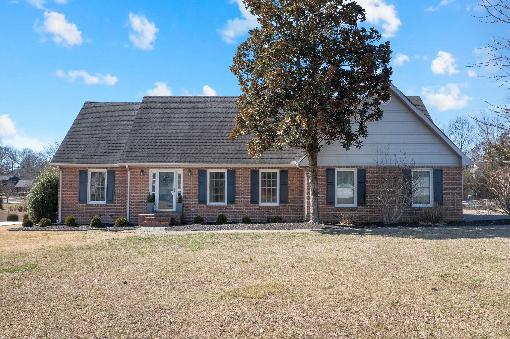 104 Safley Dr  Tullahoma TN 37388 photo