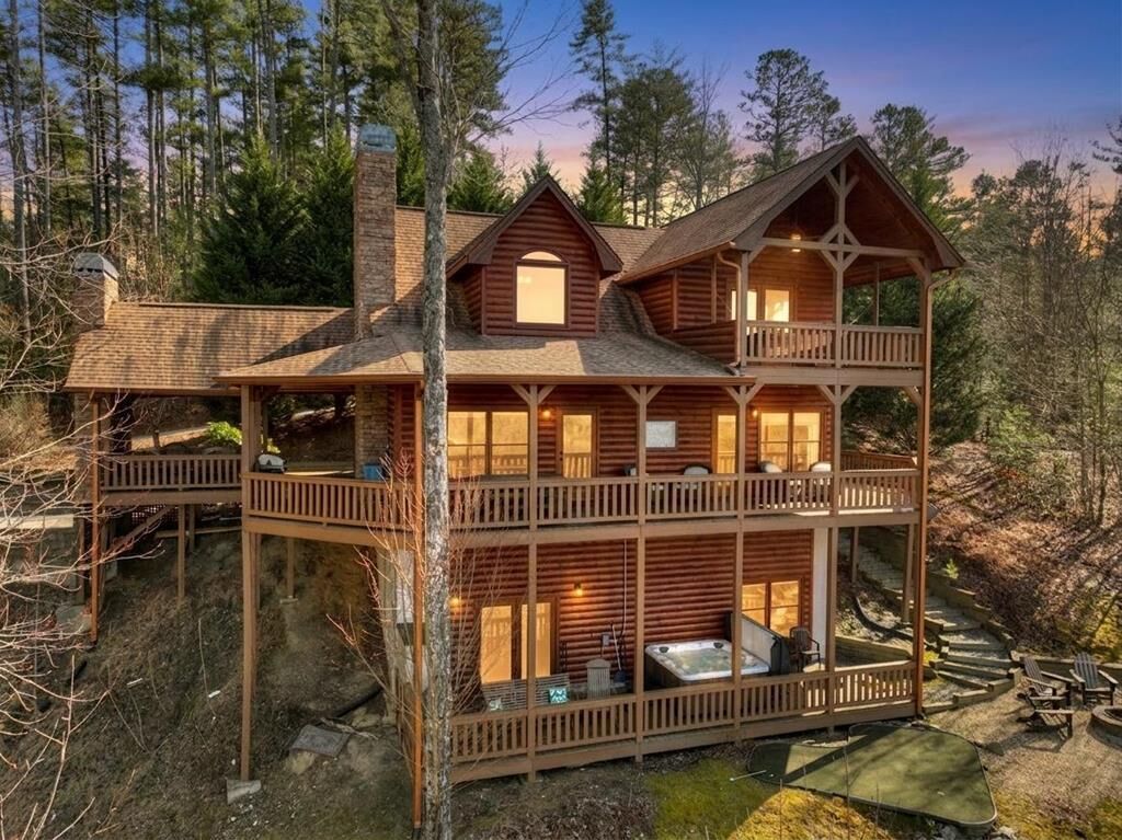 Property Photo:  602 Laurel Creek Trail  GA 30522 