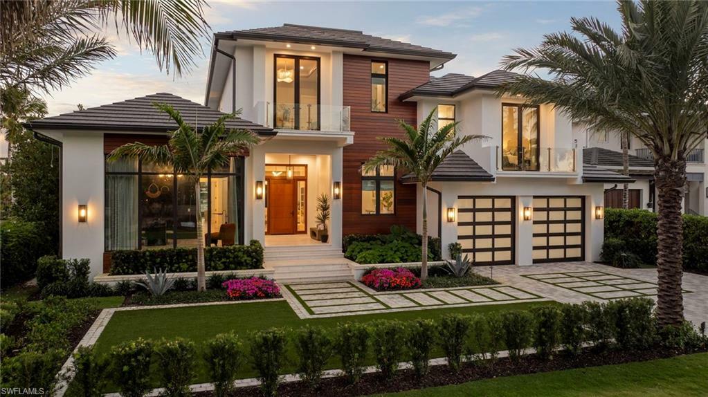 660 21st Ave S  Naples FL 34102 photo