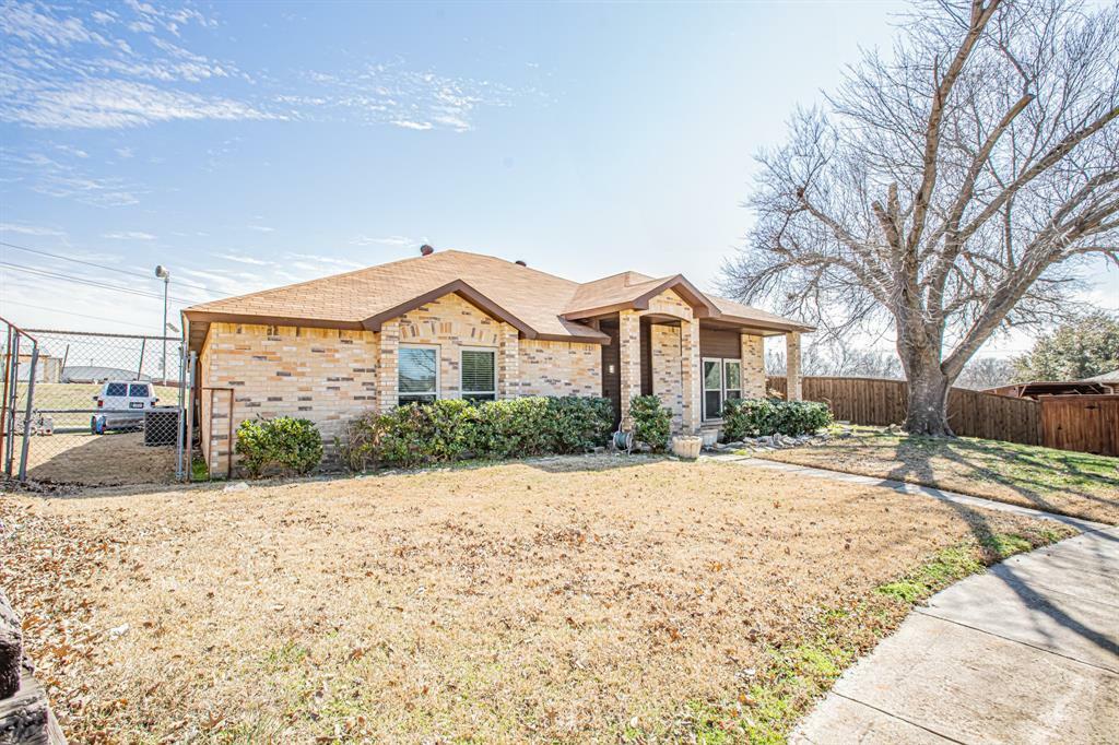 4521 Queen Circle  The Colony TX 75056 photo