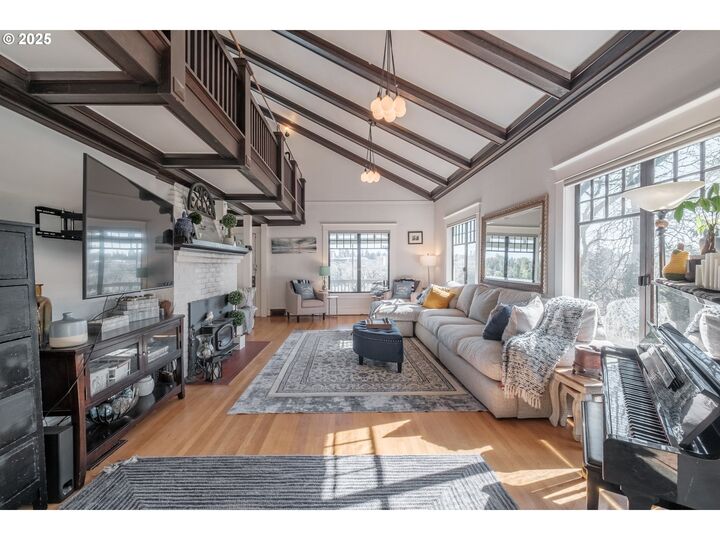 Property Photo:  13060 SW Elk Rock Rd  OR 97034 