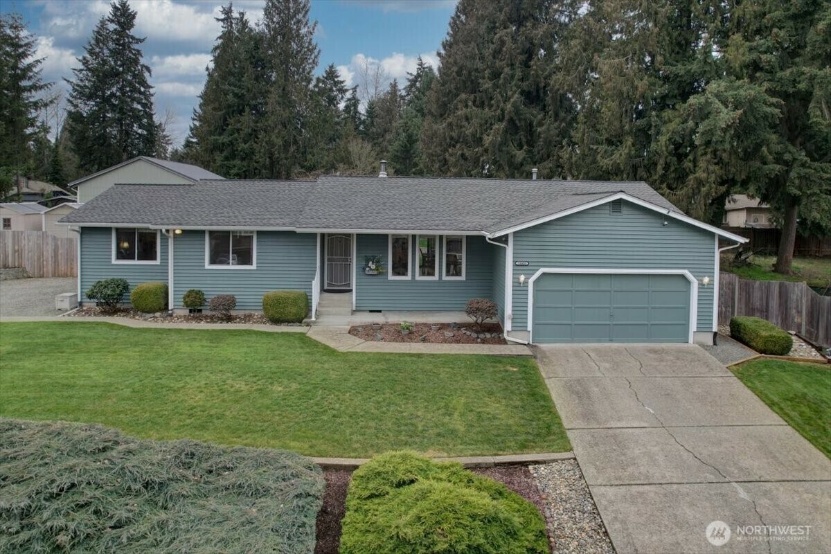 Property Photo: 11620 207th Avenue E WA 98391