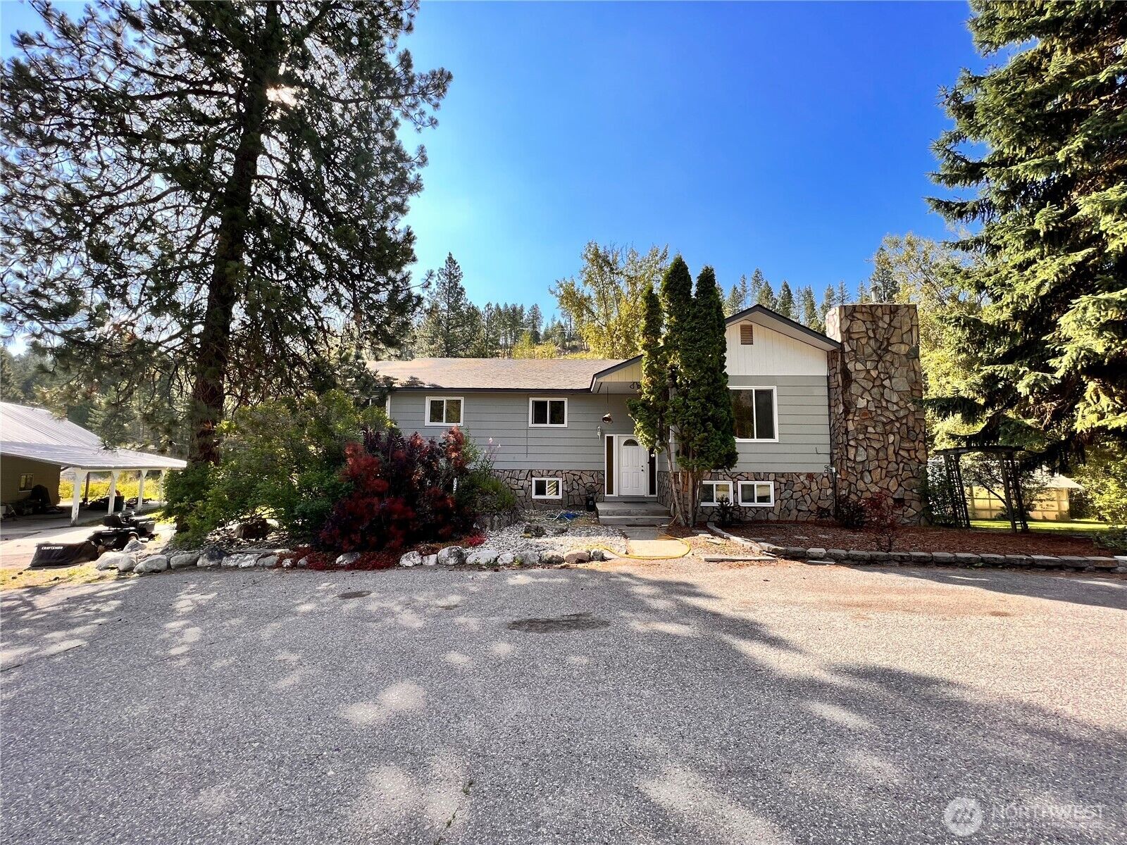 Property Photo:  17320 N Highway 21  N  WA 99150 