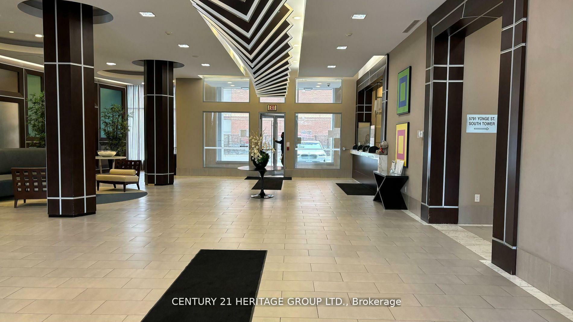 Property Photo: 5793 Yonge Street 2105 ON M2M 0A9