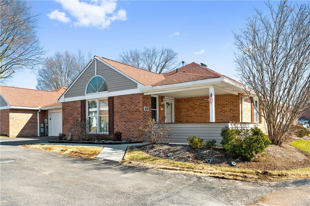 703 Dehaven Ct  Glenshaw PA 15116 photo
