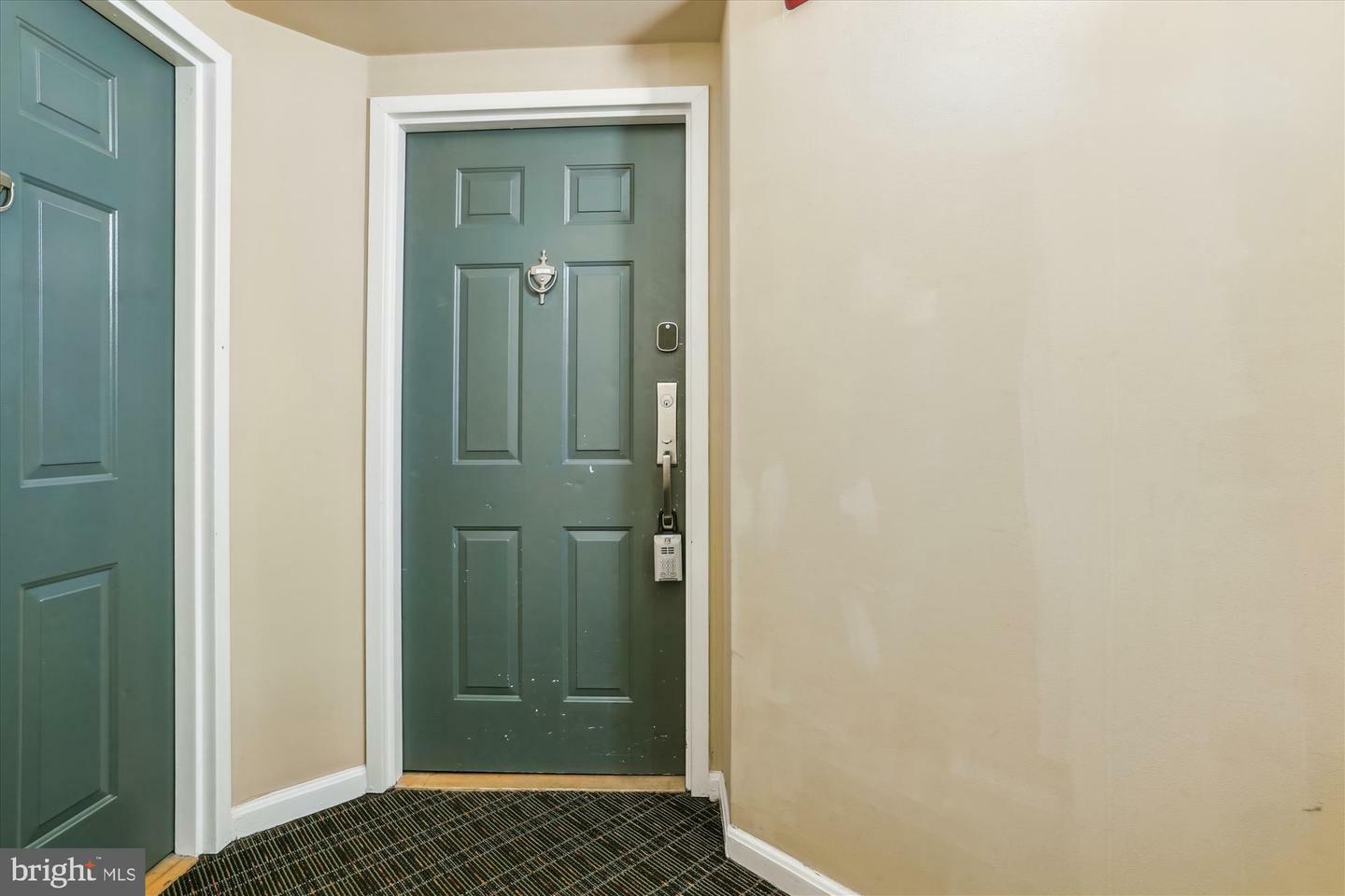 Property Photo:  1200 Braddock Place 715  VA 22314 