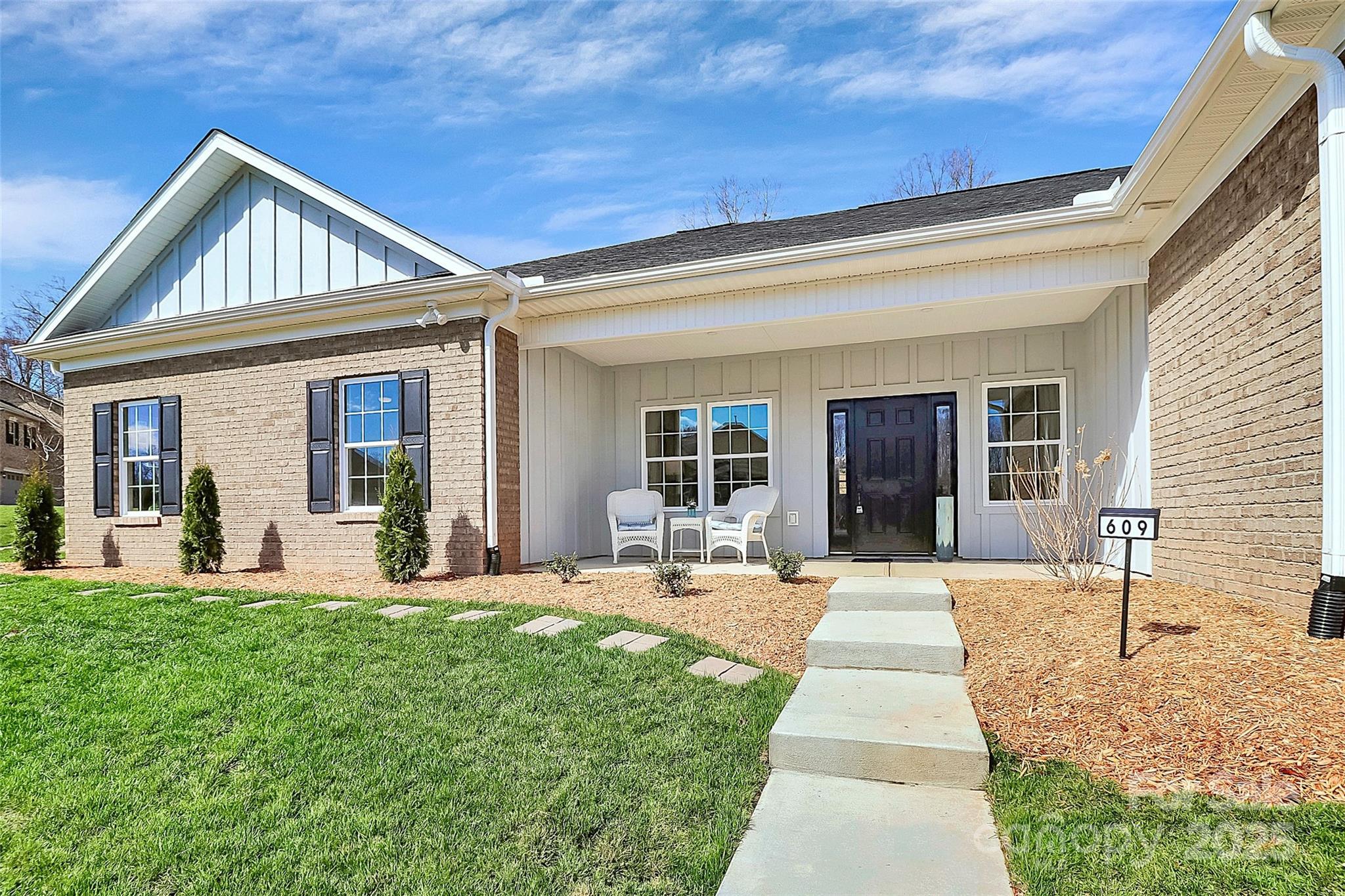 Property Photo:  609 Rosemore Place  SC 29732 