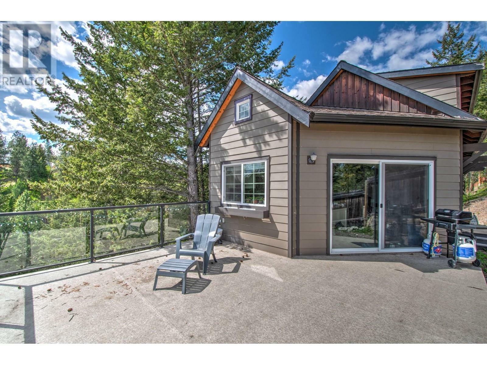 Property Photo: 354 Lakewood Road BC V1H 2B9