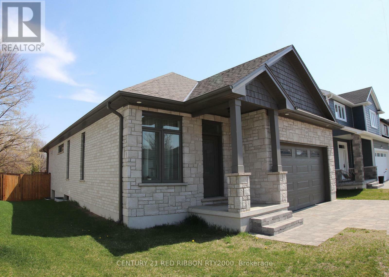 22701 Adelaide Road 49  Strathroy-Caradoc (Mount Brydges) ON N0L 1W0 photo