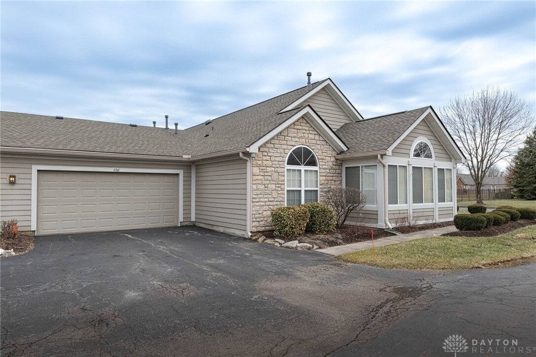 Property Photo:  220 Edinburgh Village Drive  OH 45458 
